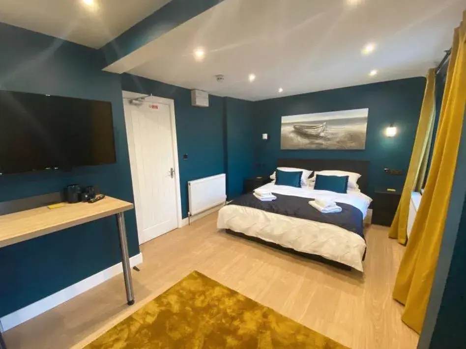 Bedroom, Bed in Sky City Apartments Bedroom, Bed in Sky City Apartments