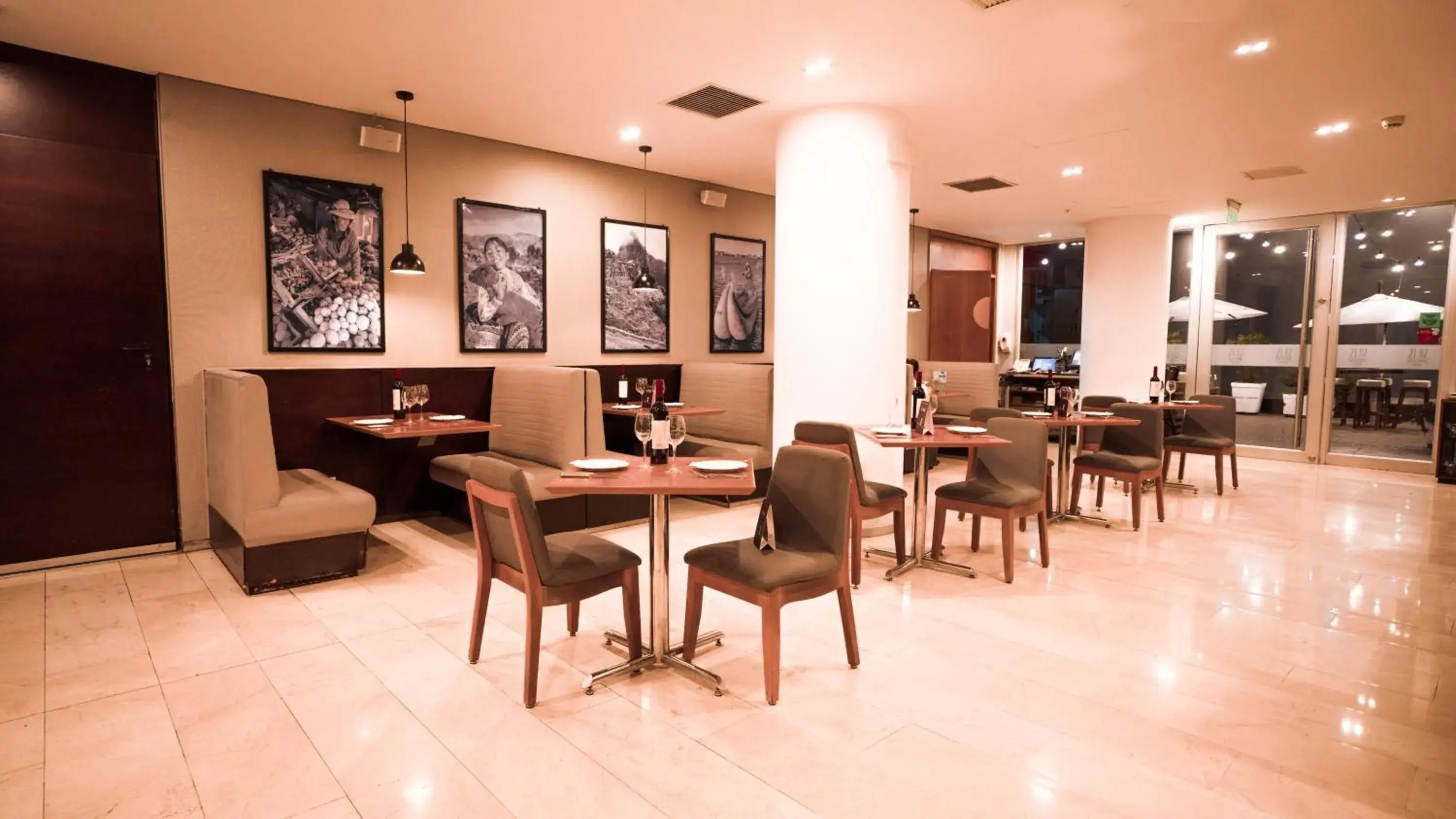 Restaurant/places to eat in Dazzler by Wyndham Lima Miraflores Restaurant/places to eat in Dazzler by Wyndham Lima Miraflores
