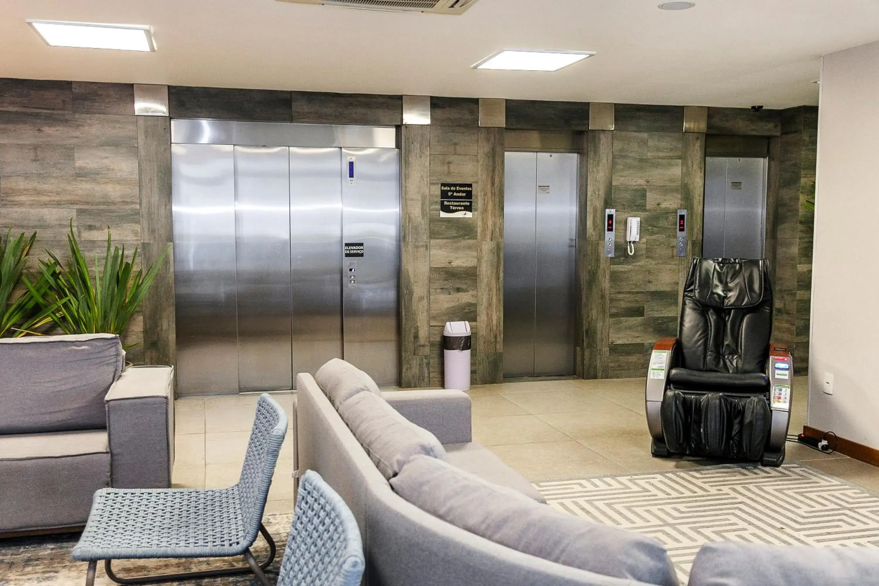 Lobby or reception in Canasvieiras IN - HCI Lobby or reception in Canasvieiras IN - HCI
