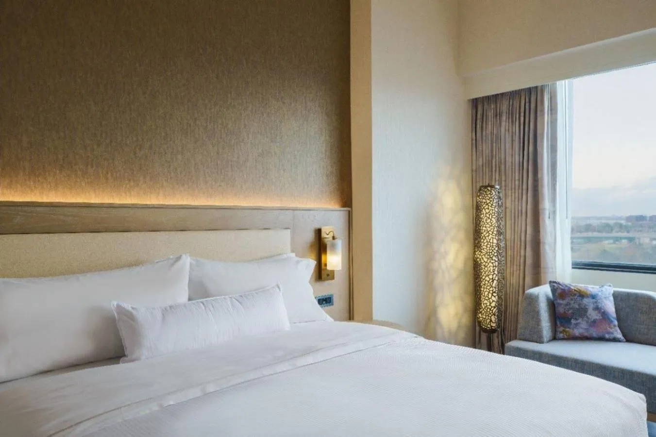 Bed in The Westin O'Hare