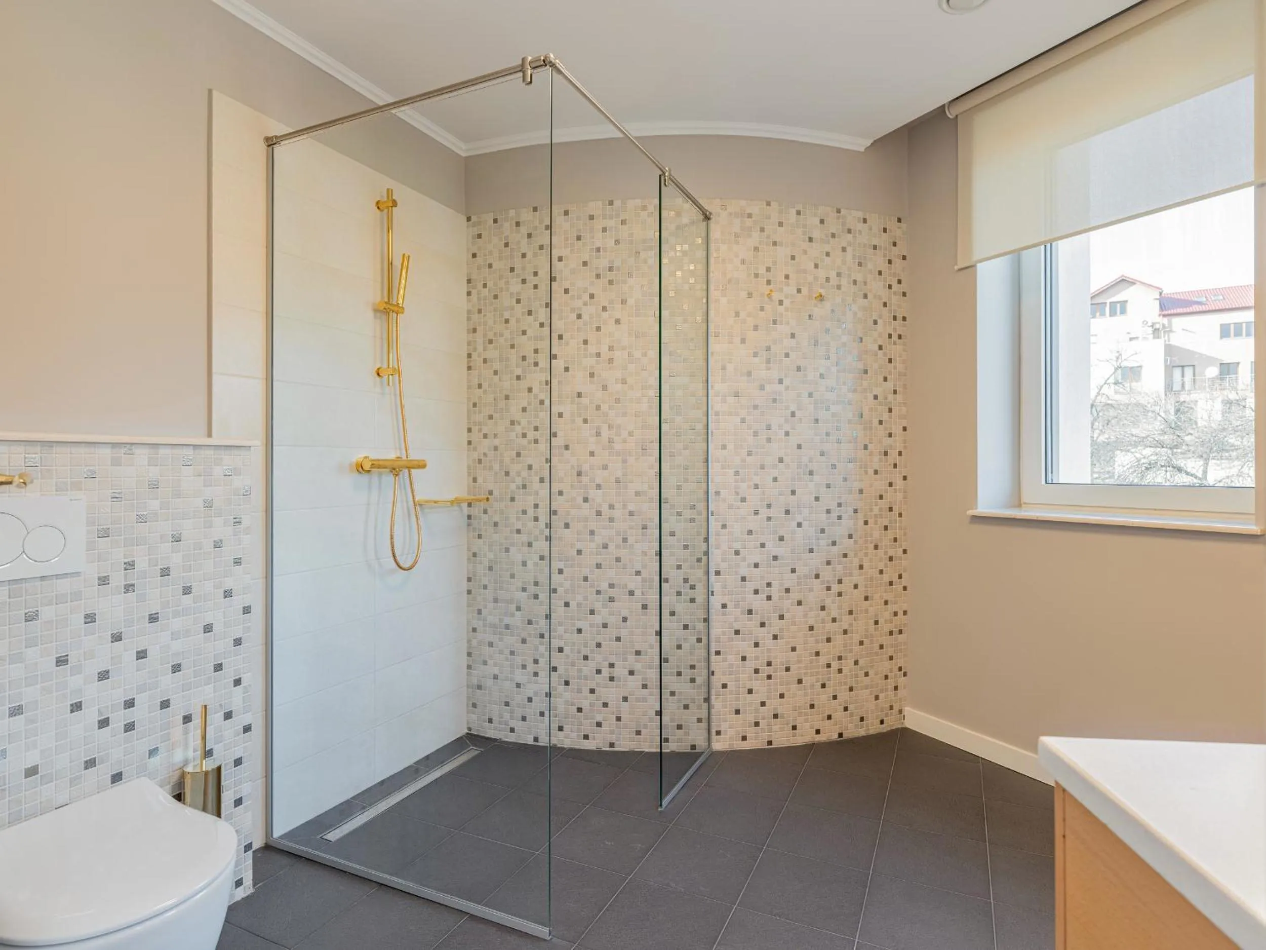 Shower in Pergola Boutique Hotel