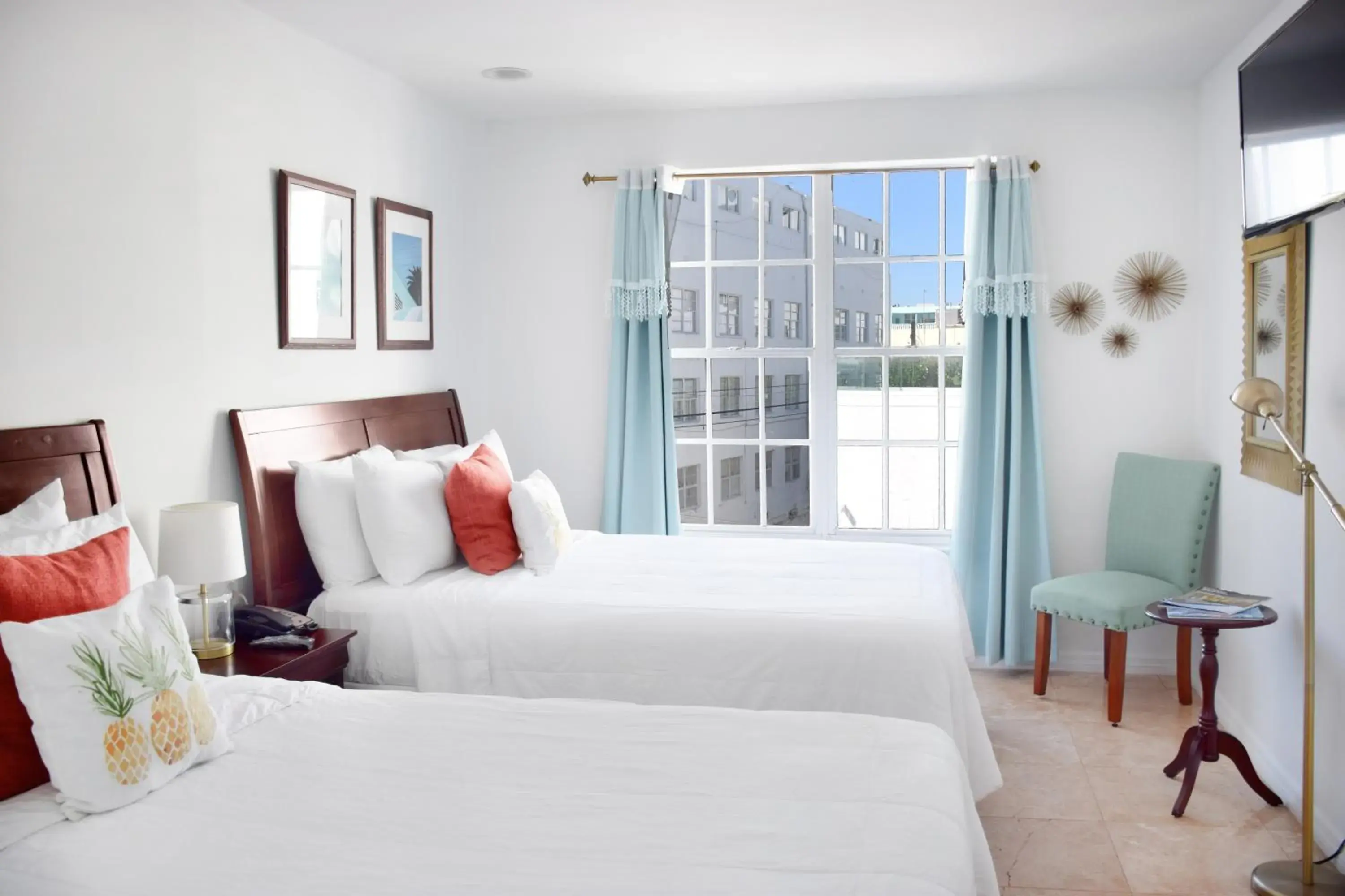 Bedroom, Bed in Beach Park Hotel Bedroom, Bed in Beach Park Hotel