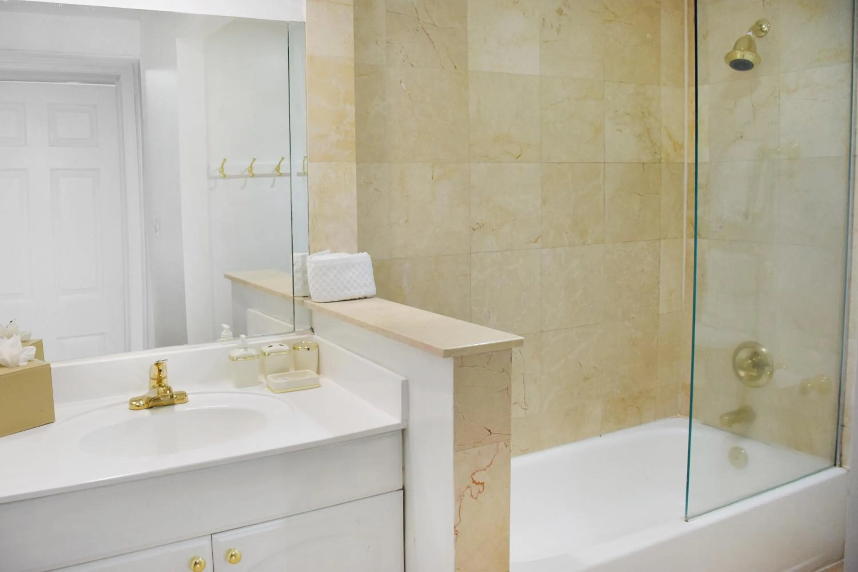 Bathroom in Beach Park Hotel