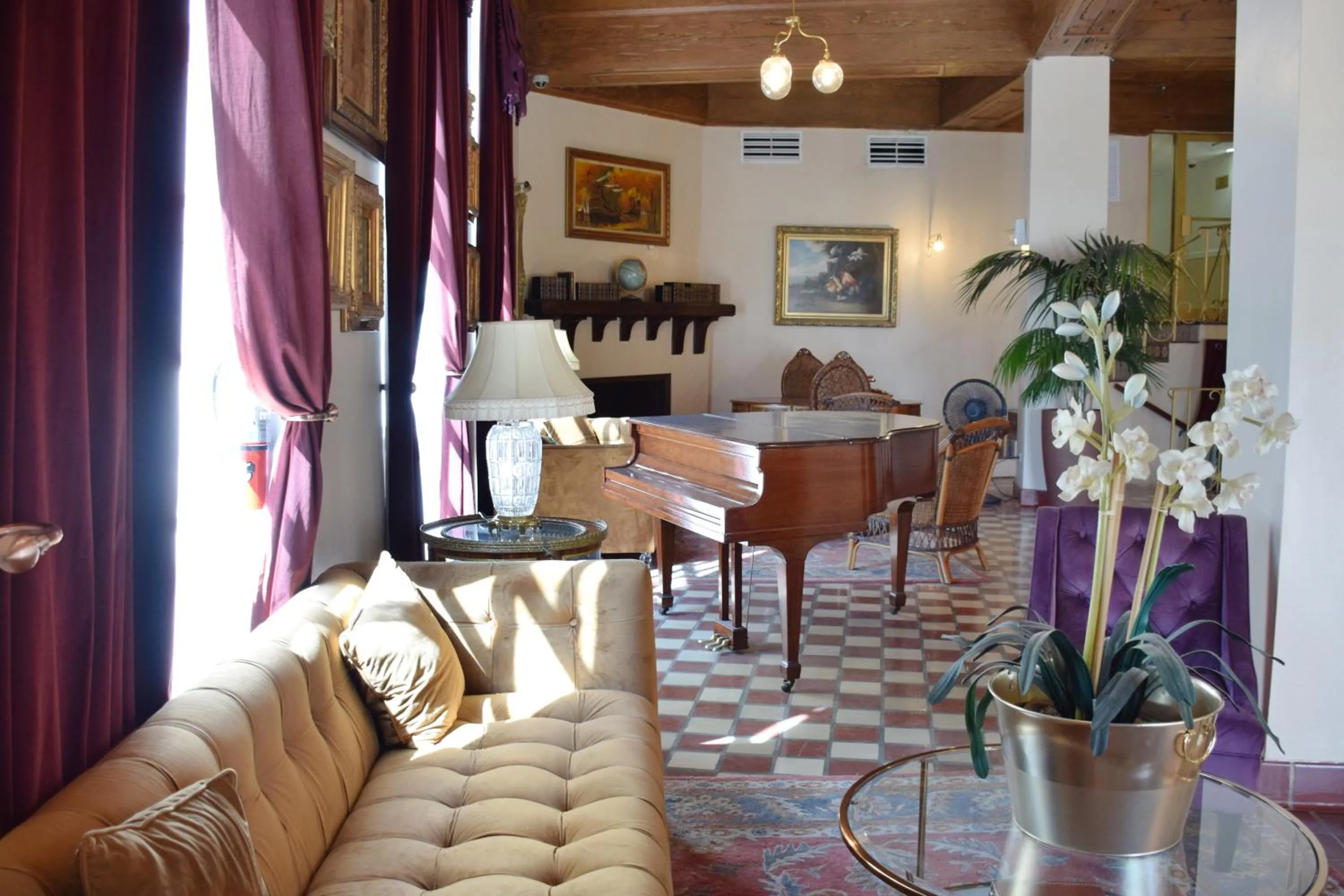 Lobby or reception in Beach Park Hotel