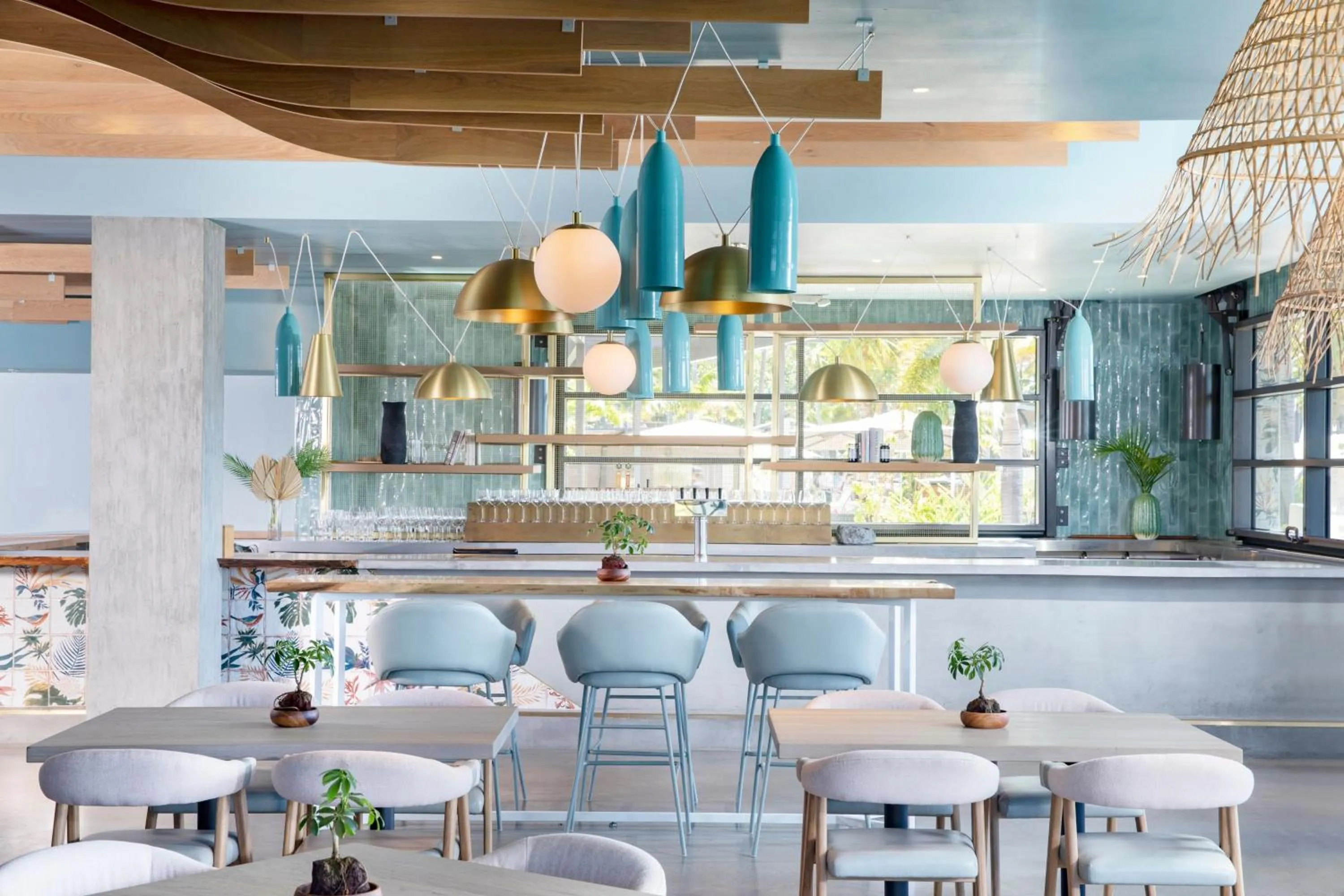 Lounge or bar in The Westin Maui Resort & Spa, Ka'anapali