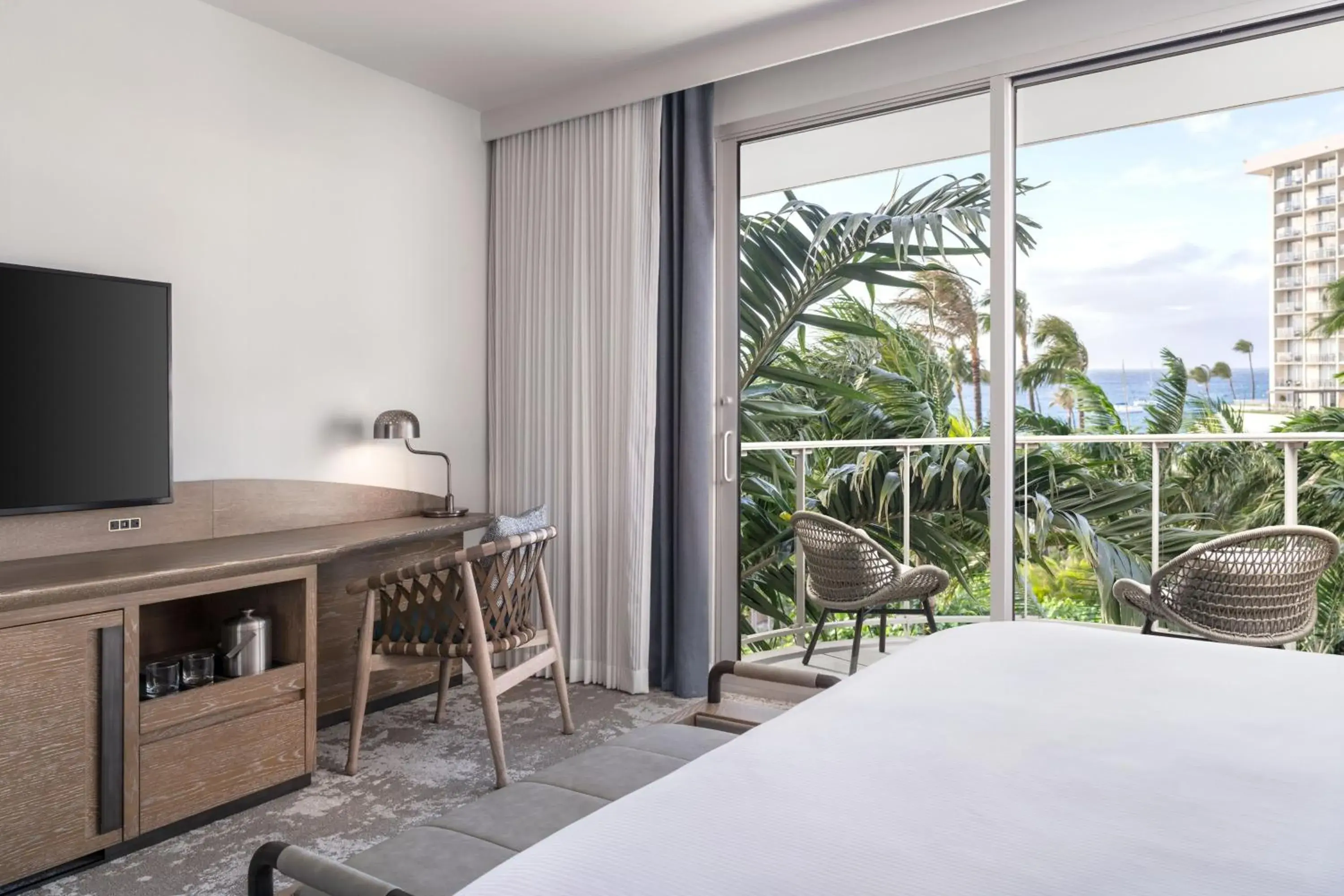 Kukahi - King Room with Ocean View - Mid Floor in The Westin Maui Resort & Spa, Ka'anapali Kukahi - King Room with Ocean View - Mid Floor in The Westin Maui Resort & Spa, Ka'anapali