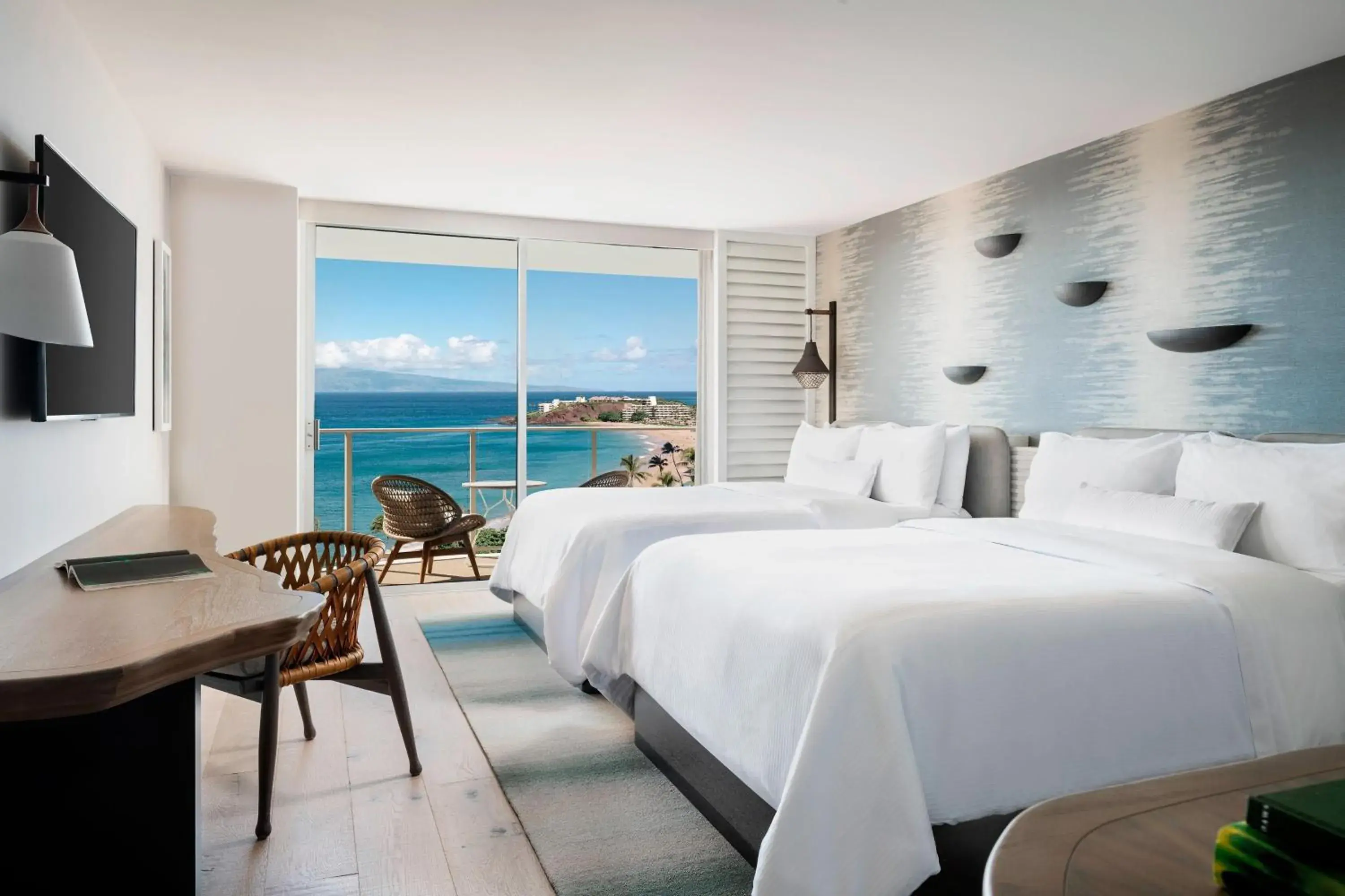 Queen Room with Two Queen Beds, Adapted Tub, Balcony and Ocean View - Hokupa'a/Mobility Accessible in The Westin Maui Resort & Spa, Ka'anapali Queen Room with Two Queen Beds, Adapted Tub, Balcony and Ocean View - Hokupa'a/Mobility Accessible in The Westin Maui Resort & Spa, Ka'anapali