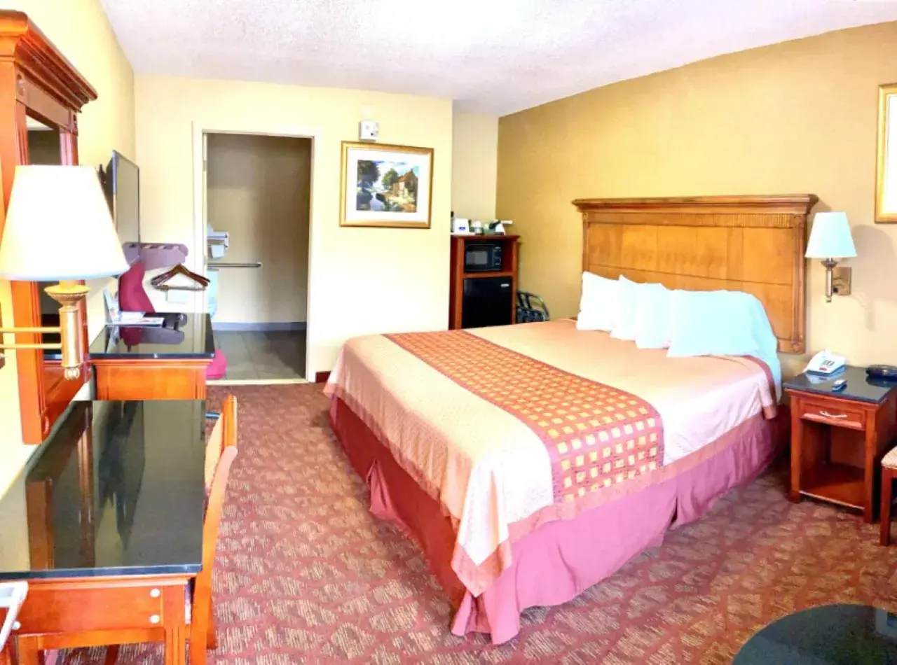 Bed in Rodeway Inn Goodlettsville South Bed in Rodeway Inn Goodlettsville South