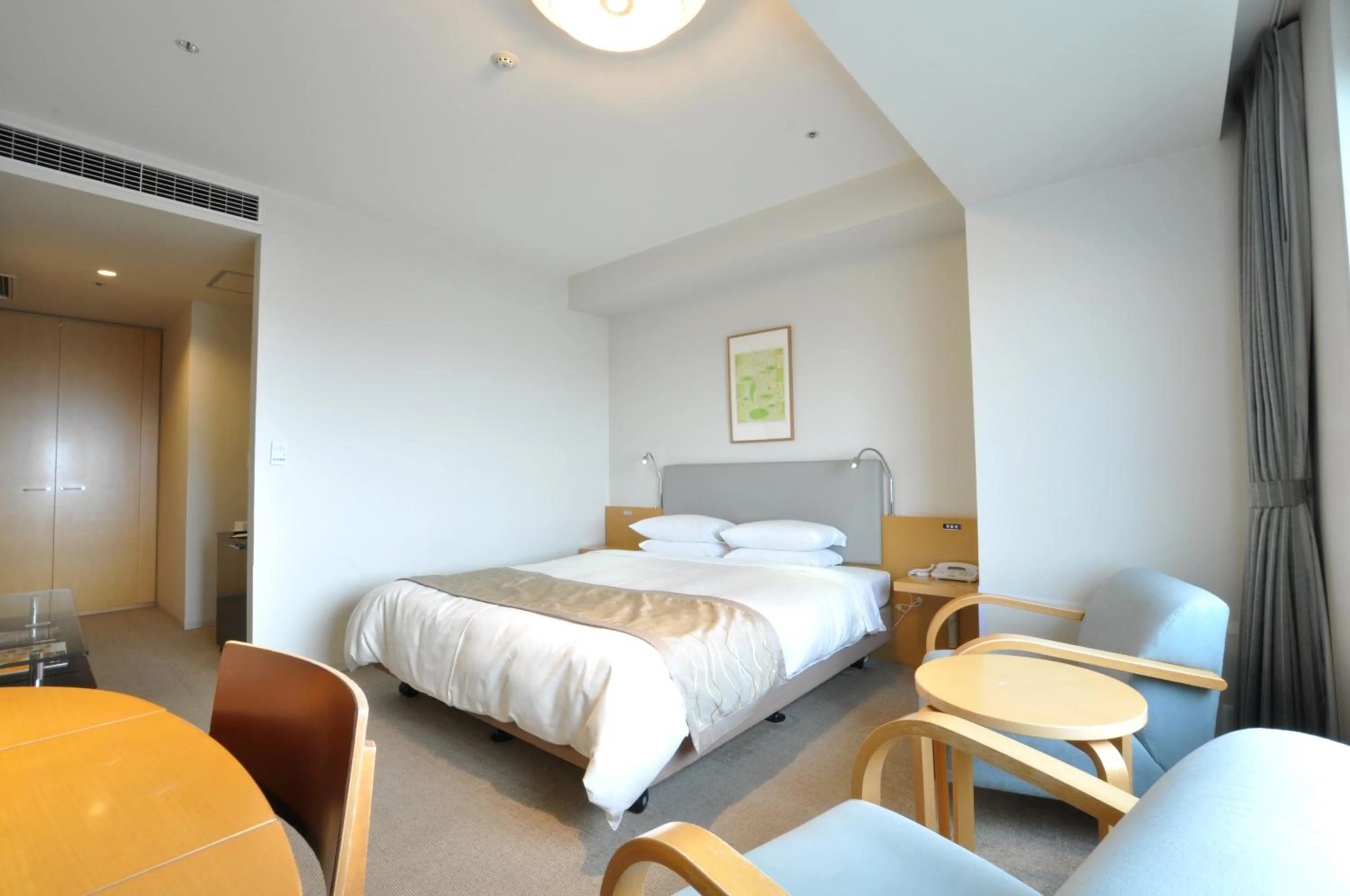 Photo of the whole room, Bed in Hotel Nikko Niigata