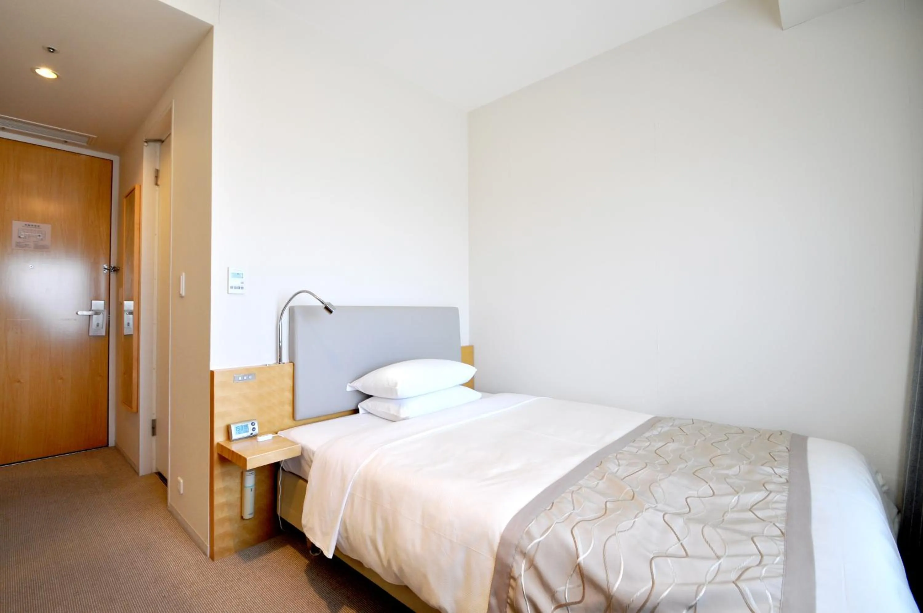 Photo of the whole room, Bed in Hotel Nikko Niigata