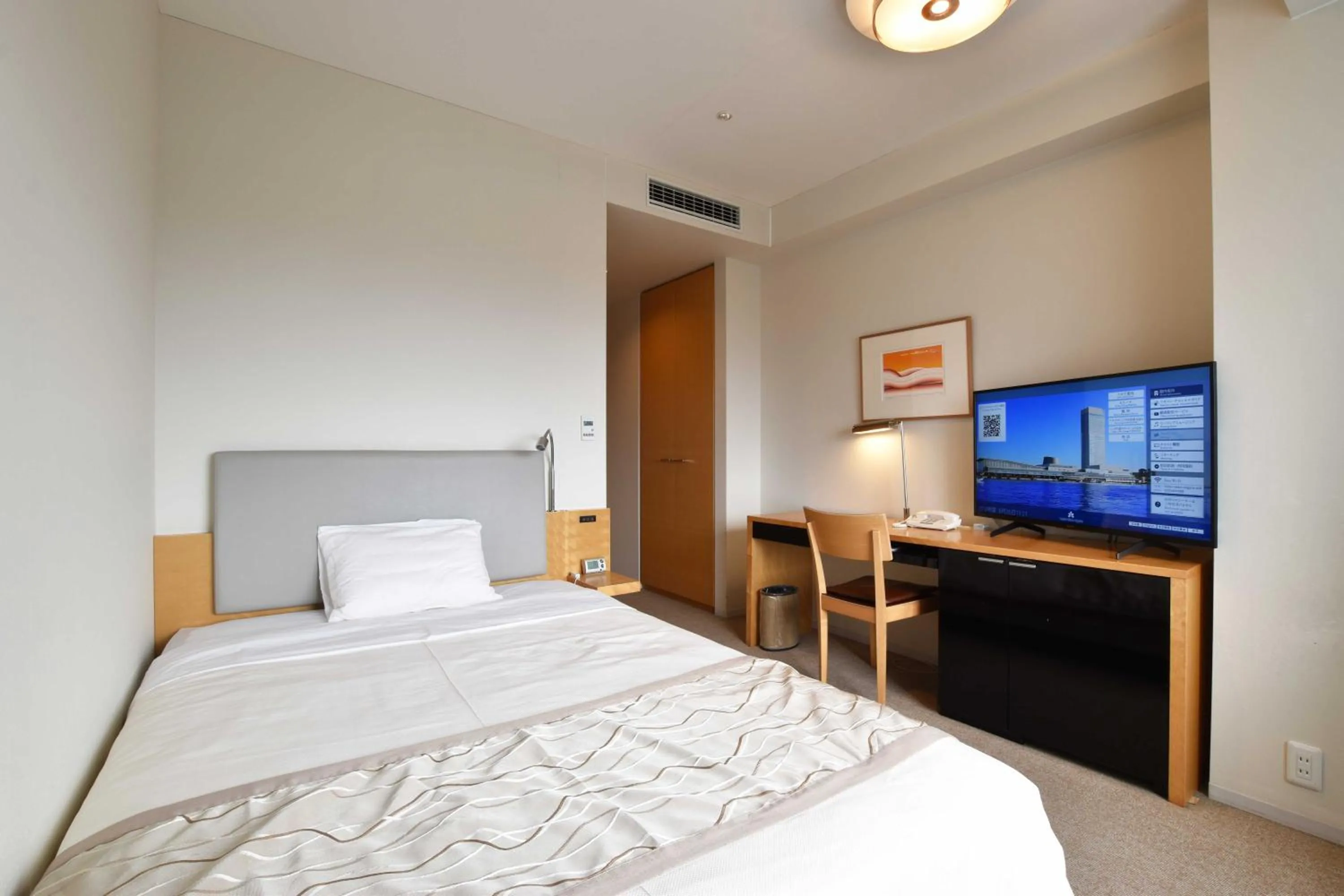 Bed in Hotel Nikko Niigata