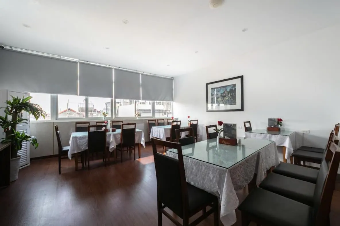 Restaurant/places to eat in A25 Hotel - 30 An Dương