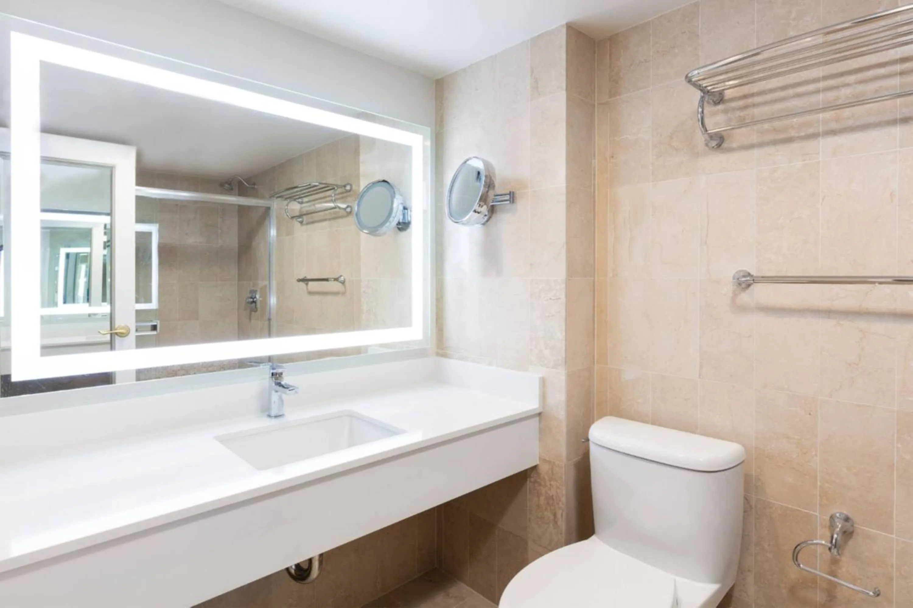 Bathroom in Westgate New York Grand Central