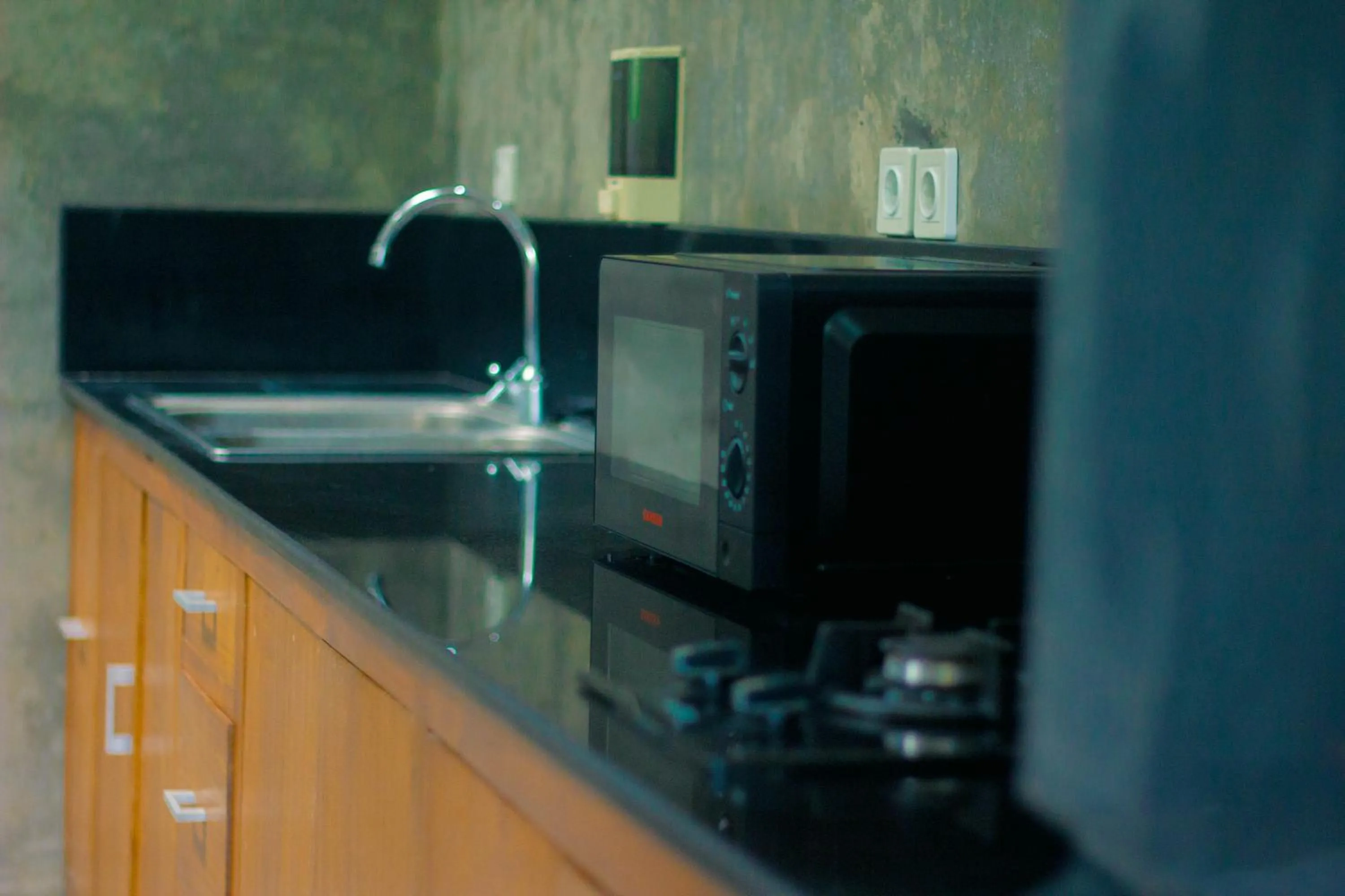 Kitchen or kitchenette in The Green Home Bali
