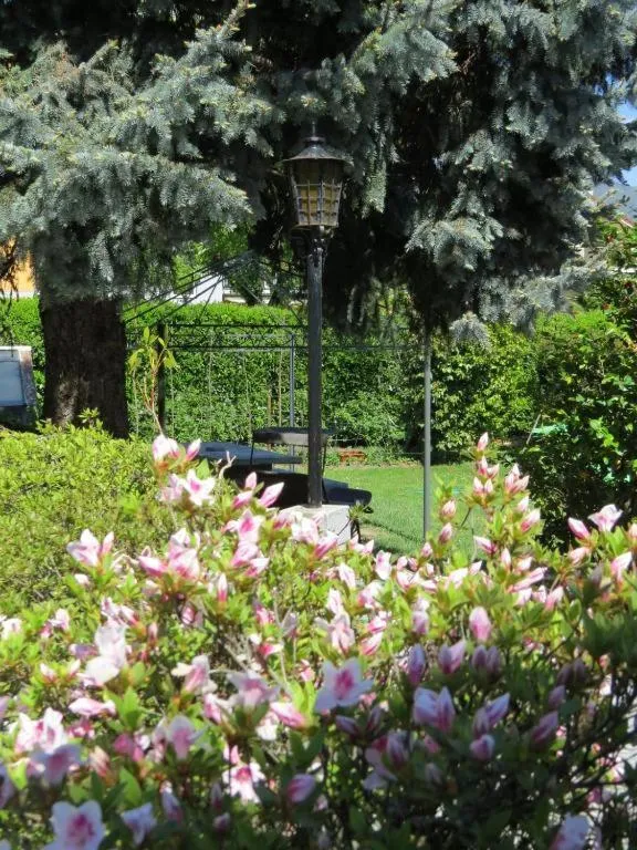 Garden in CASA AZZURRA Domodossola FREE PARKING