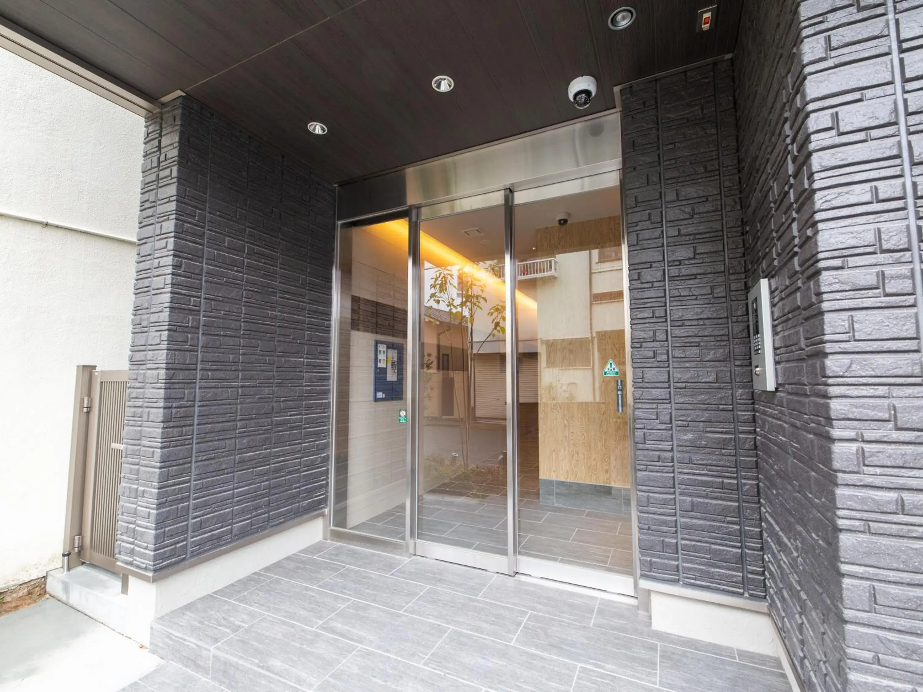 Facade/entrance in GRAND BASE Hiroshima Ekimae Facade/entrance in GRAND BASE Hiroshima Ekimae