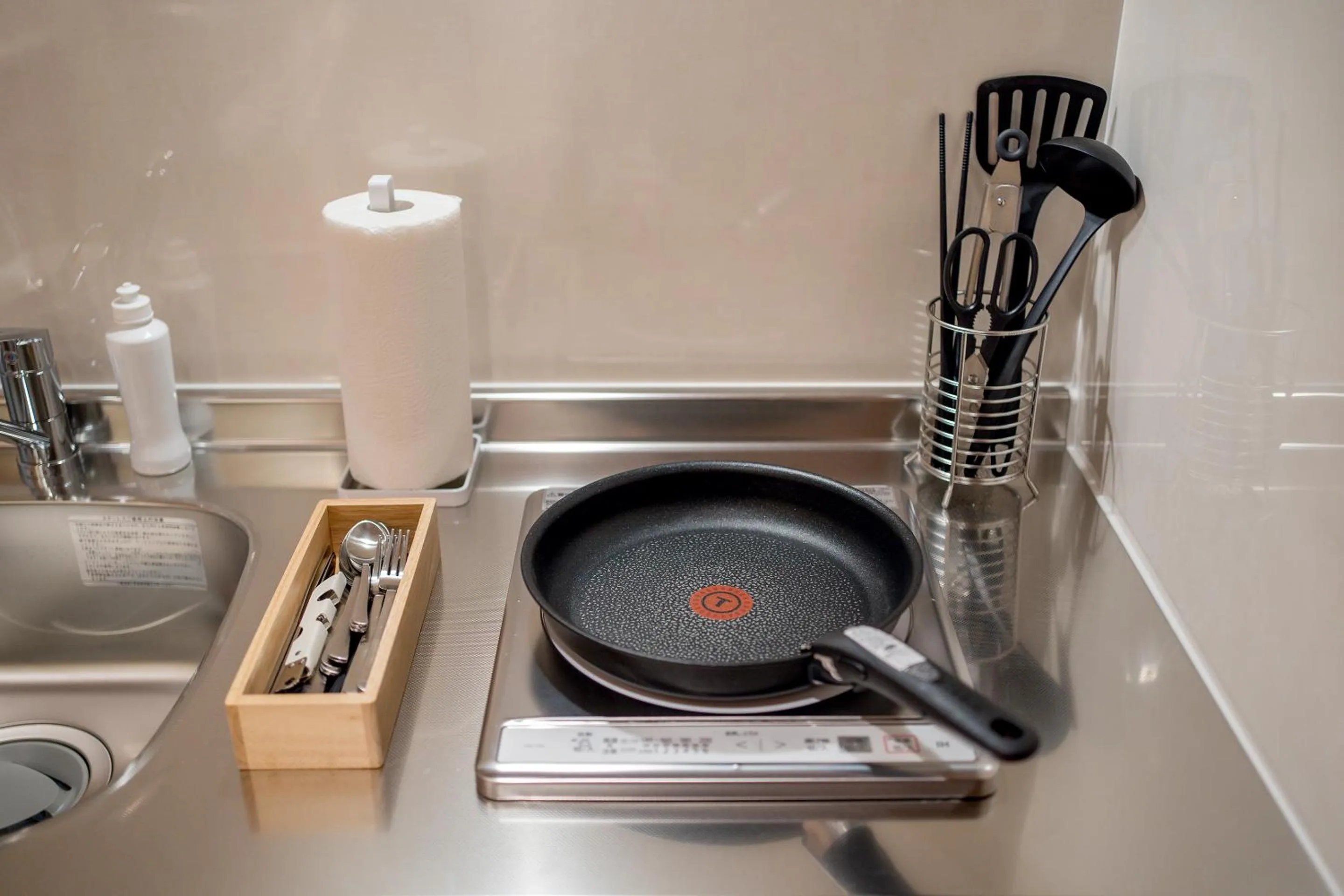 Coffee/tea facilities in RESI STAY Nishijin