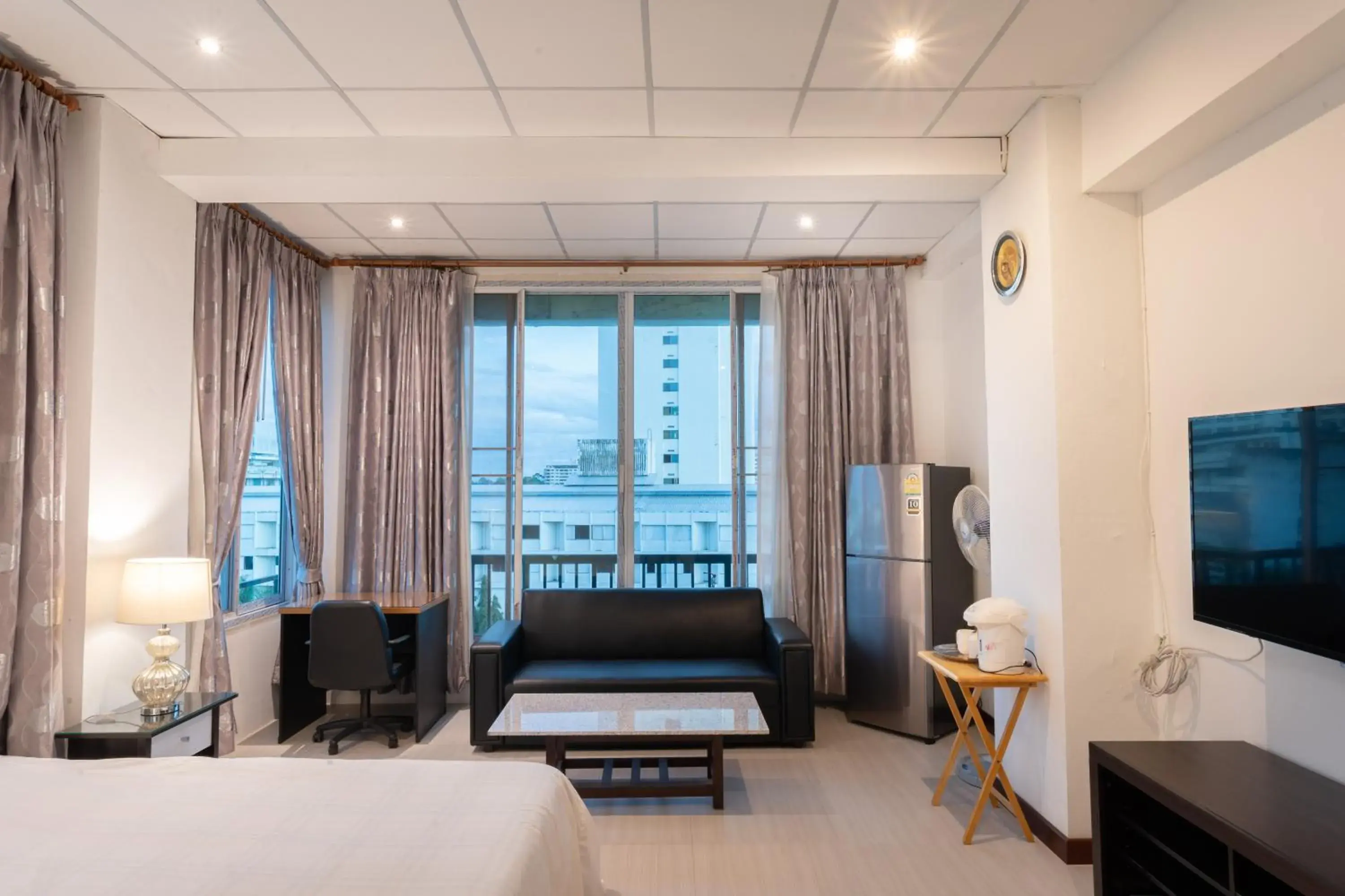 Photo of the whole room, Bed in Chiang Mai Mansion Photo of the whole room, Bed in Chiang Mai Mansion