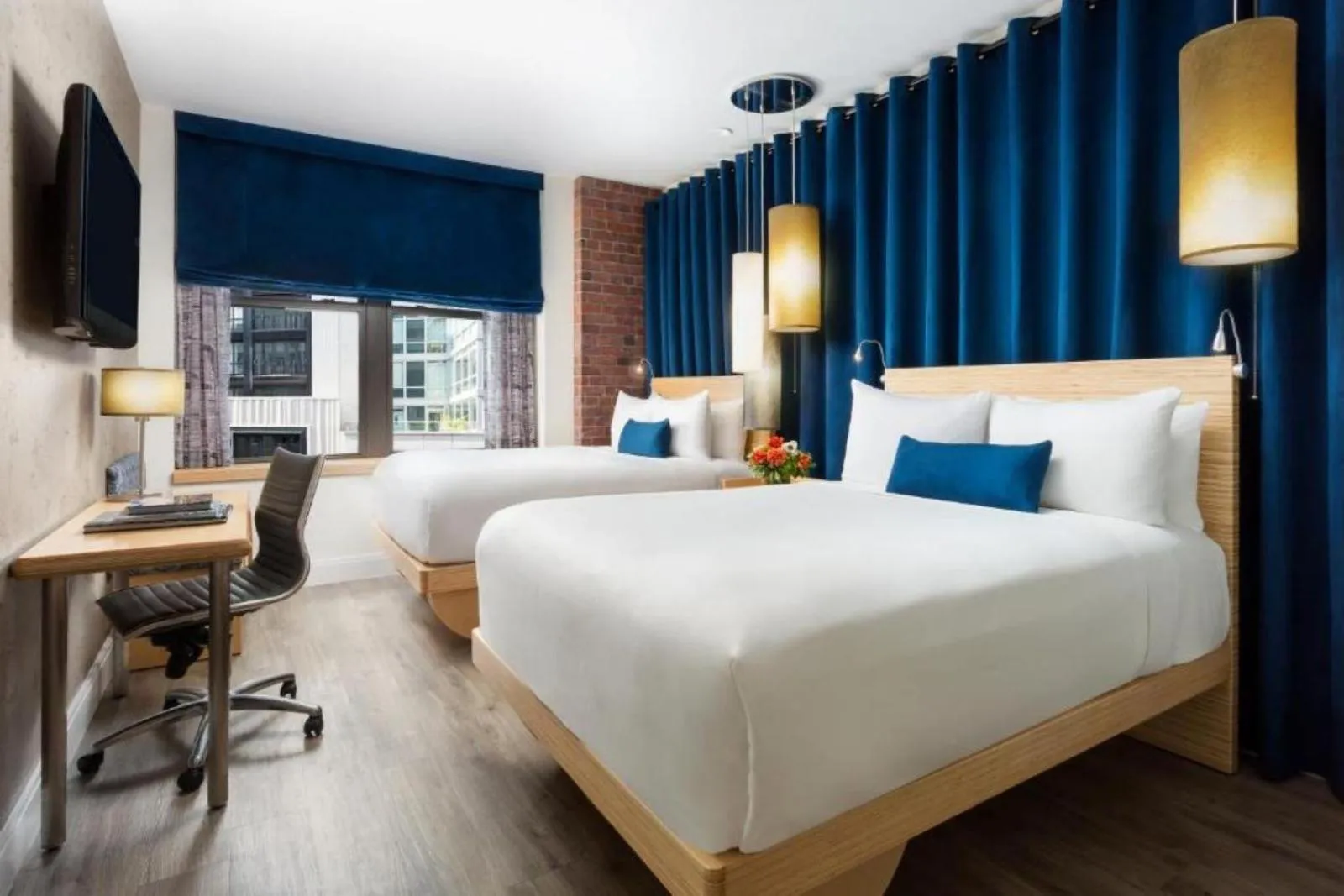 Bedroom, Bed in Arthouse Hotel