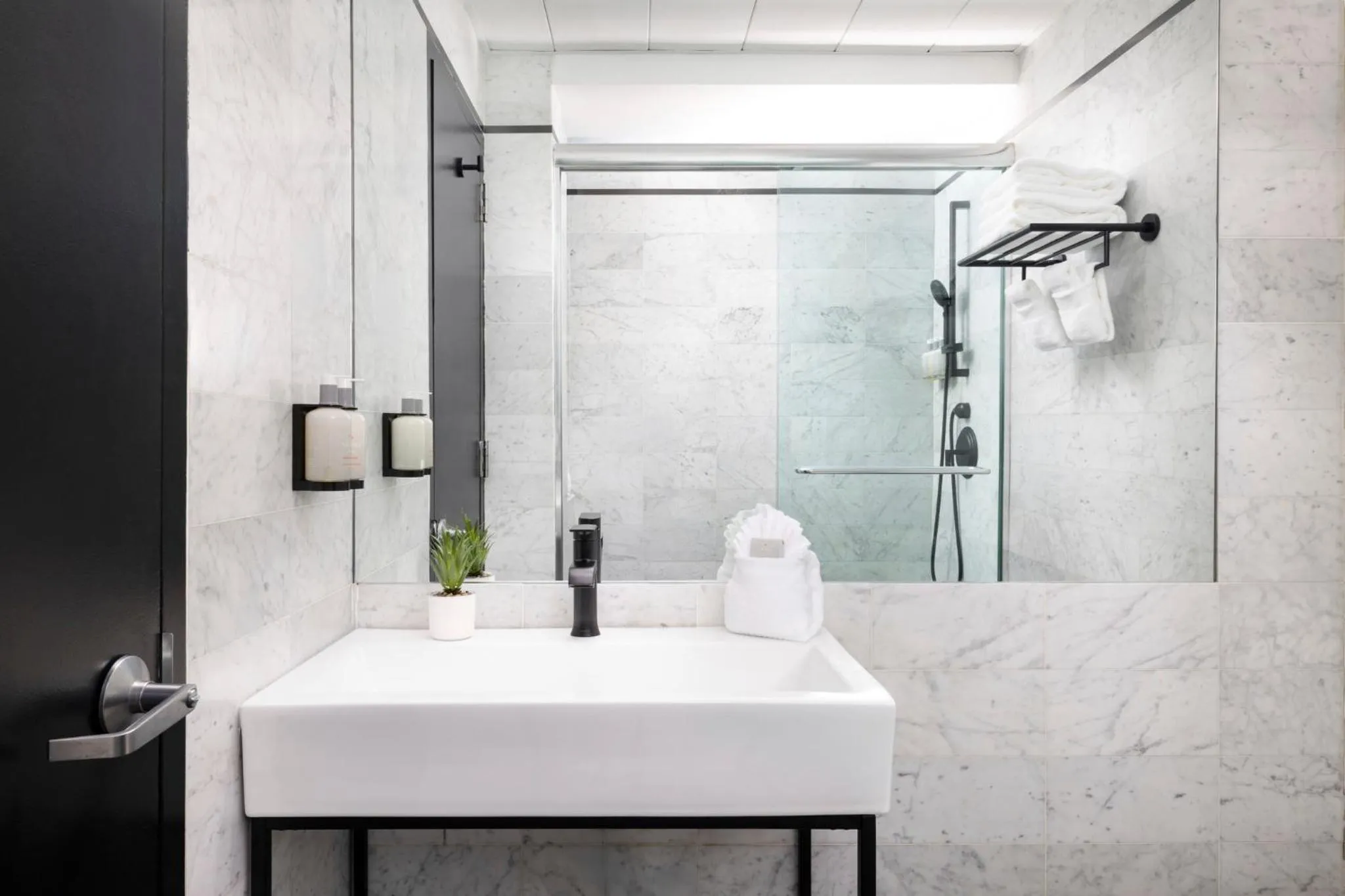 Shower in Arthouse Hotel