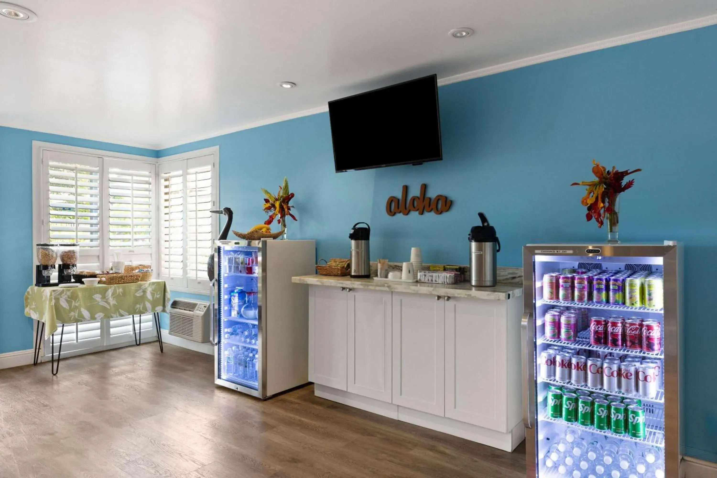 Breakfast in Days Inn by Wyndham Maui Oceanfront Breakfast in Days Inn by Wyndham Maui Oceanfront