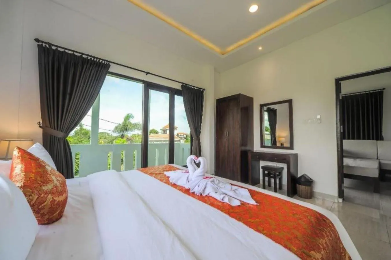 Bedroom, Bed in Villa Rindik Sanur