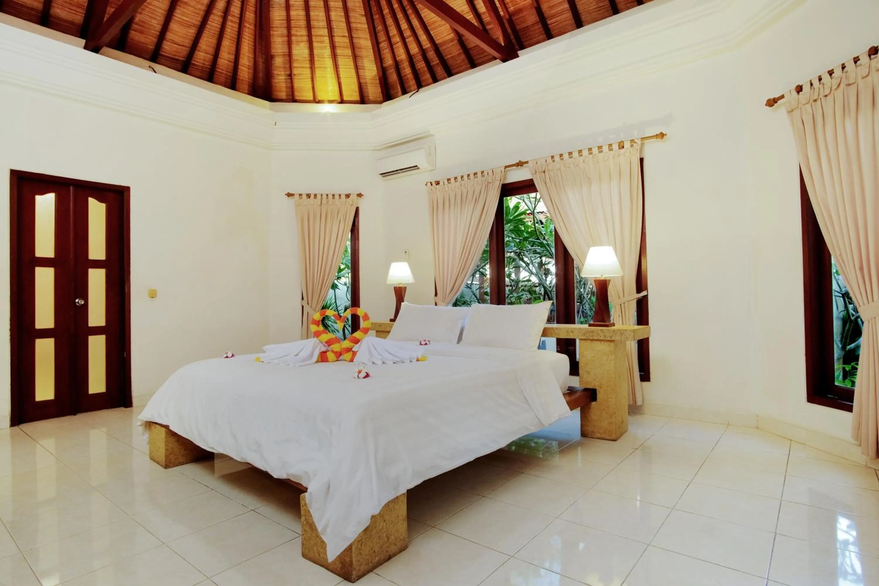 Bed in Villa Unggul
