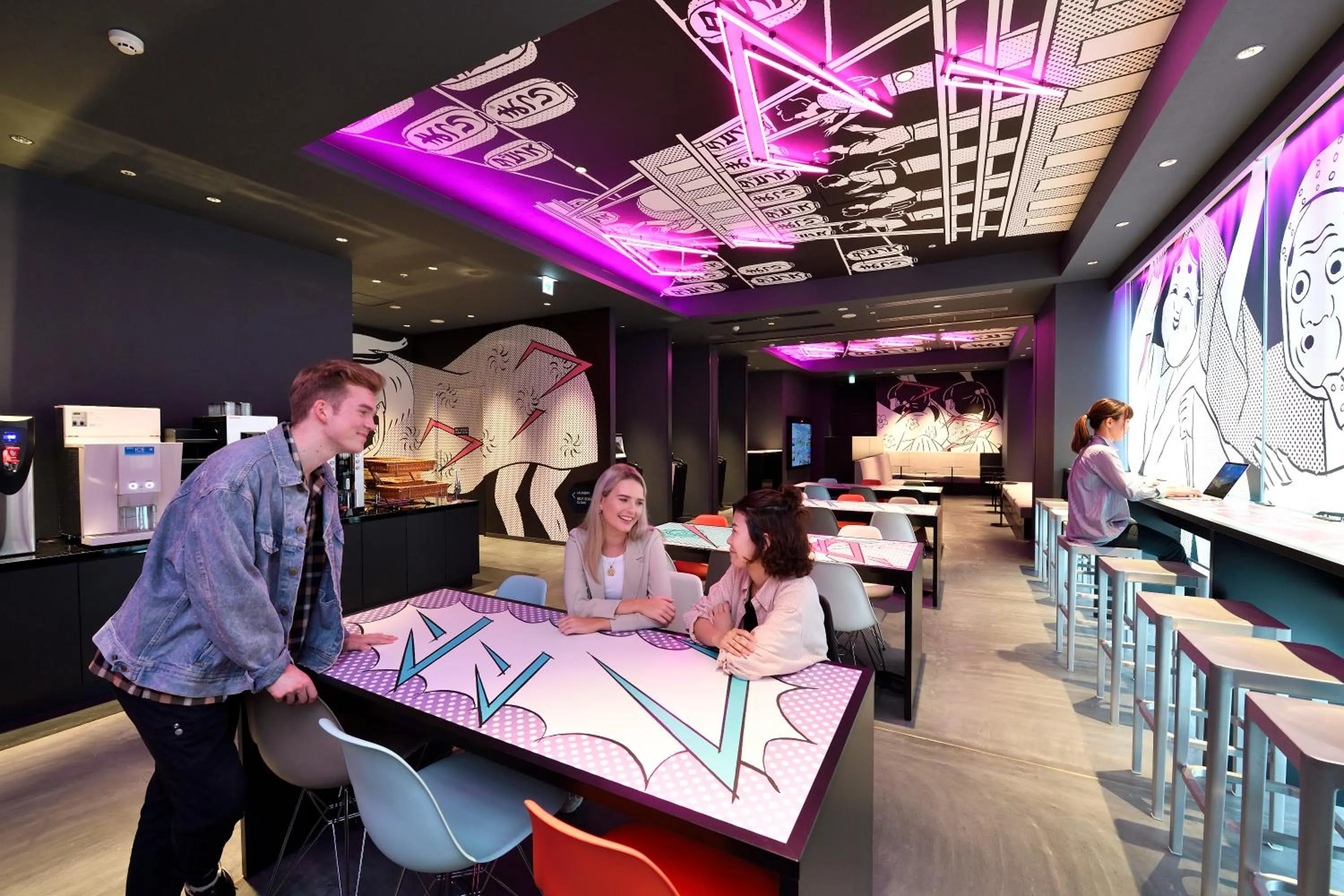 Lounge or bar in HOTEL TAVINOS Asakusa