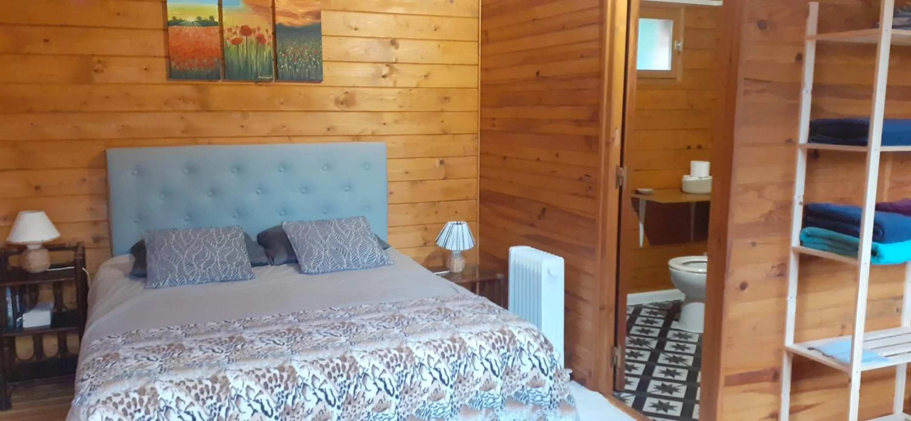 Bed in Chambre La Caunette