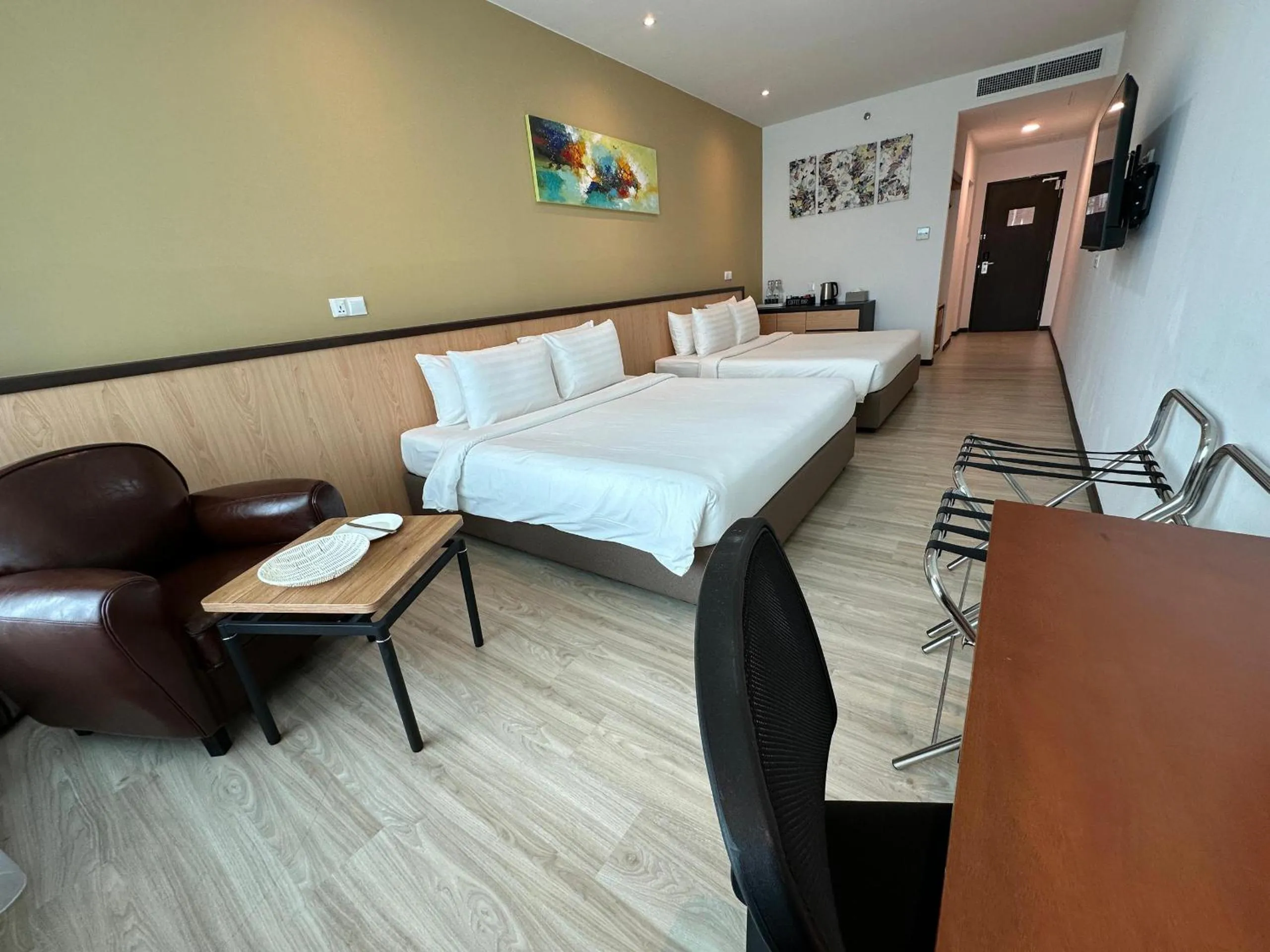 City view, Bed in Hotel 7 Suria