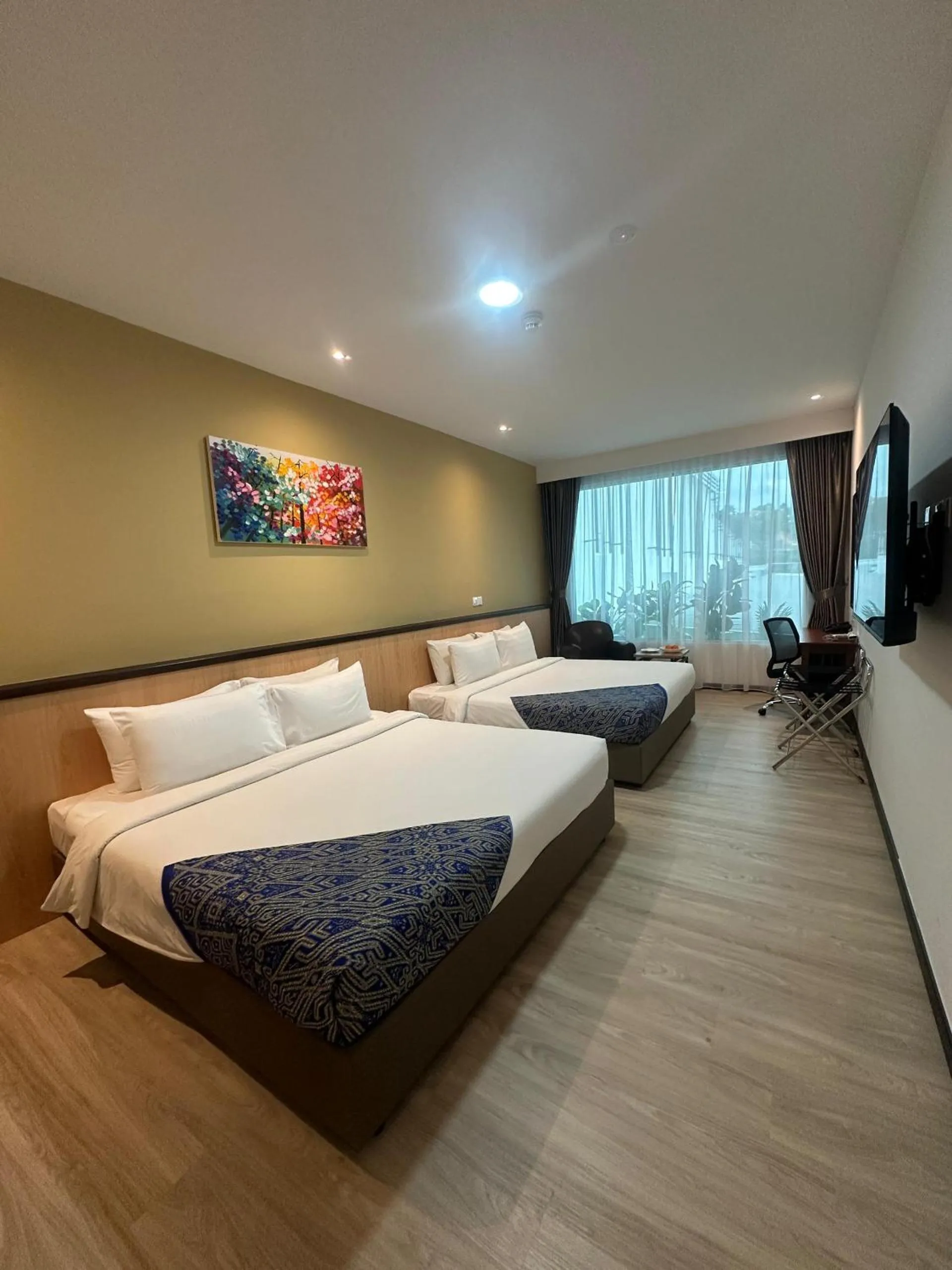 City view, Bed in Hotel 7 Suria