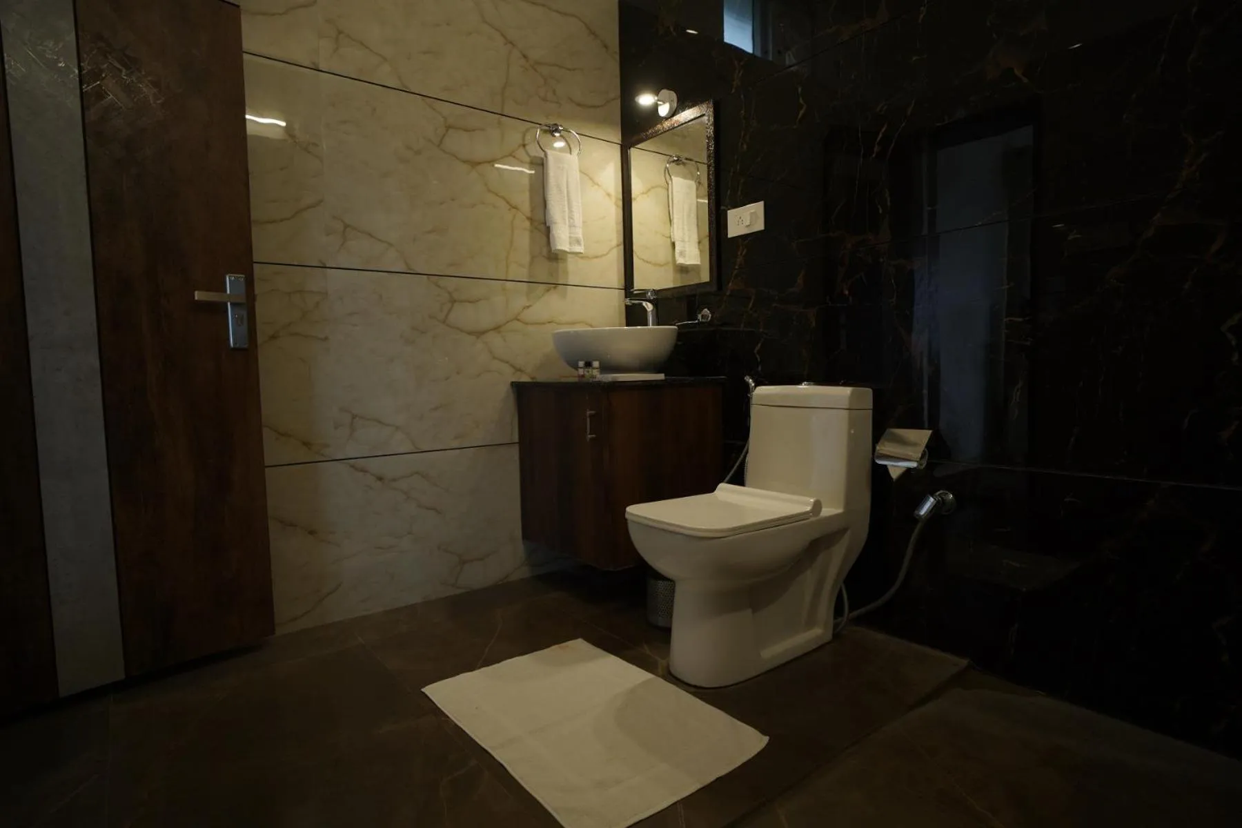 Toilet in Amar Bagh Resort