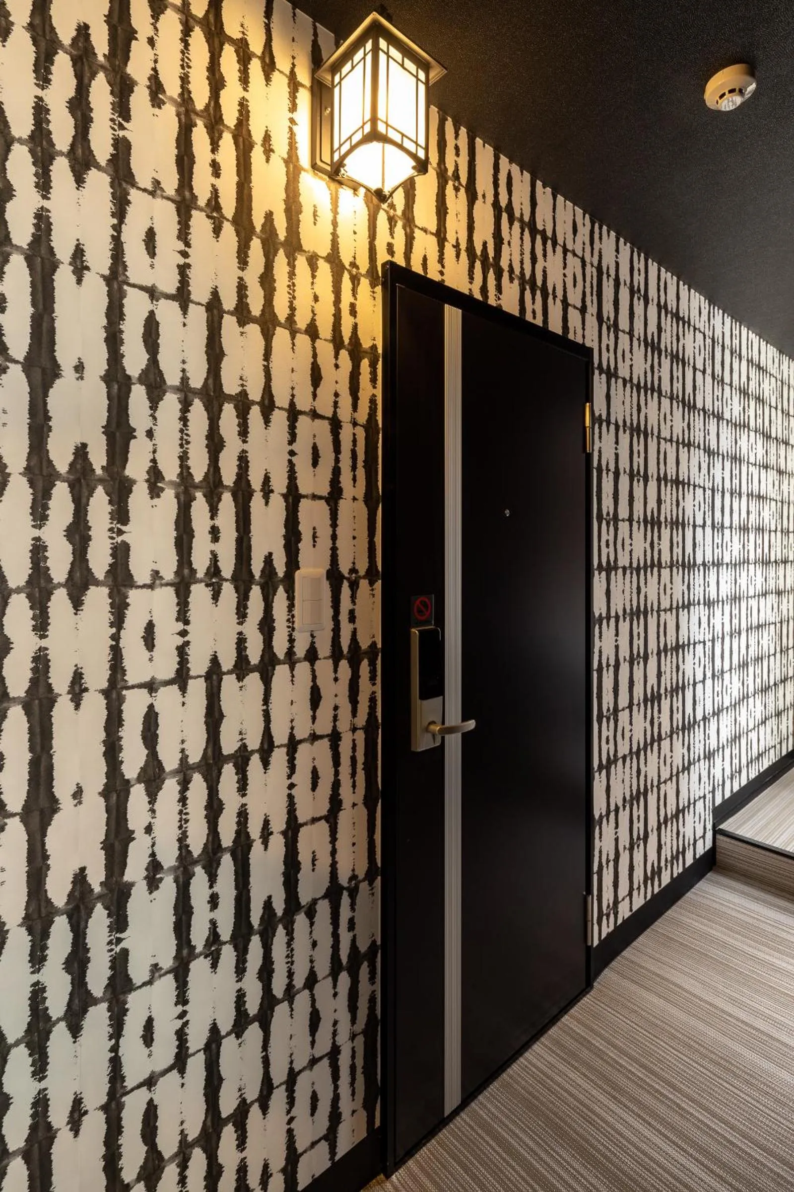 ESTABLISHMENT Asakusa