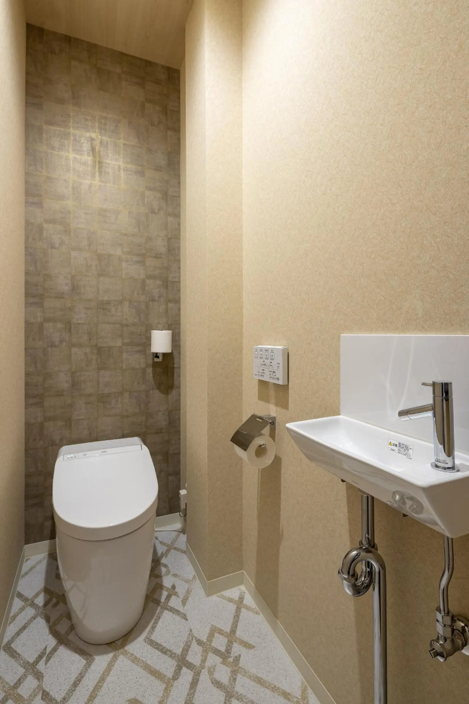 ESTABLISHMENT Asakusa