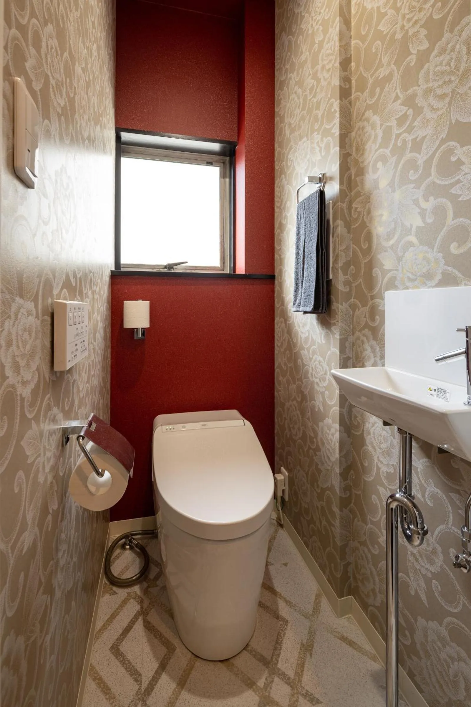 ESTABLISHMENT Asakusa