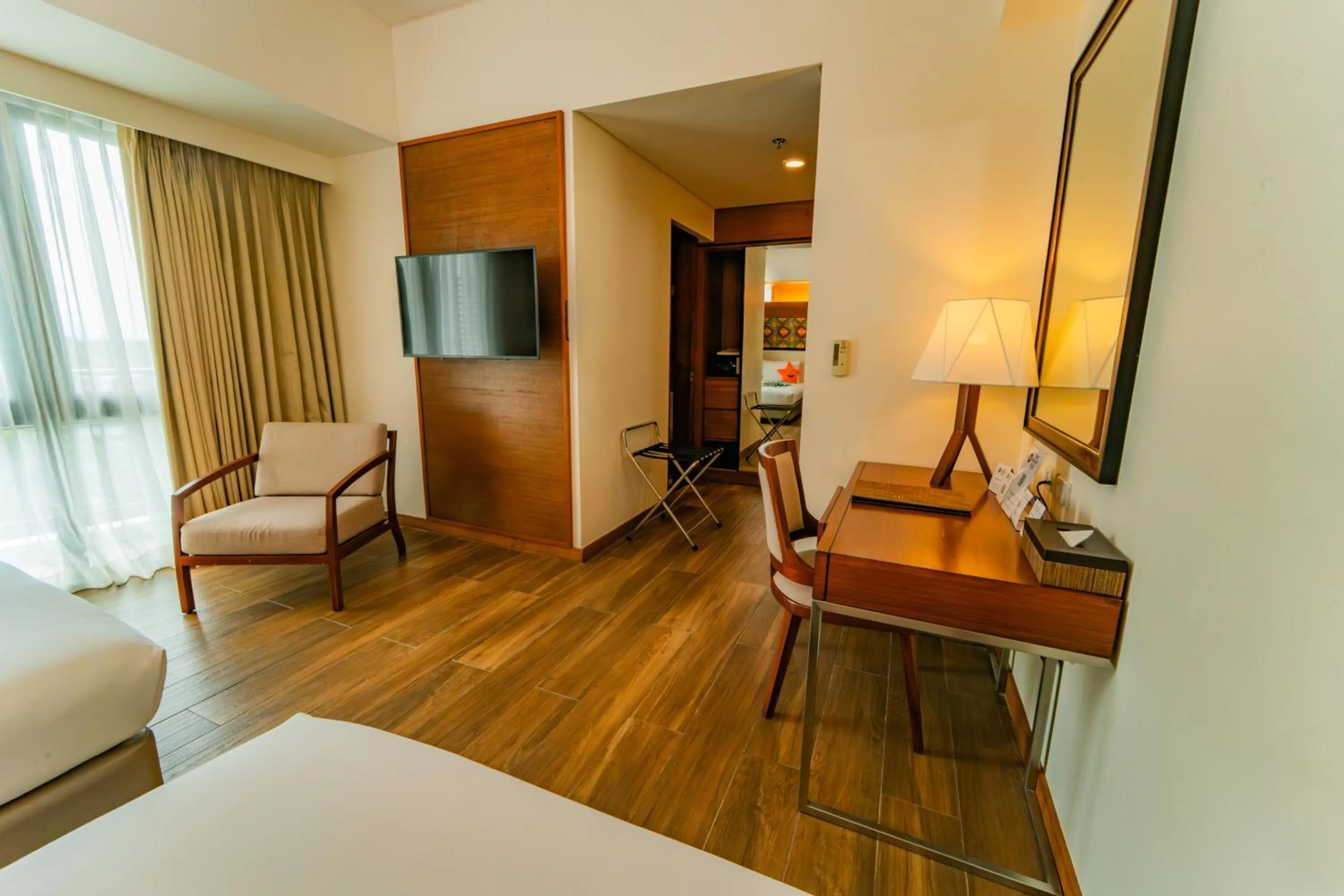 Guests, Bed in Best Western Plus The Ivywall Resort-Panglao