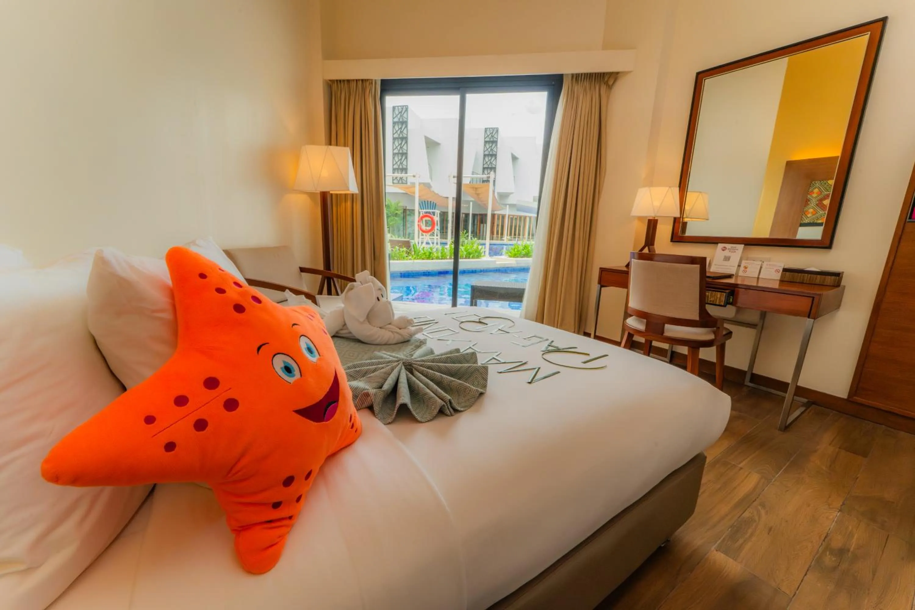 Guests, Bed in Best Western Plus The Ivywall Resort-Panglao