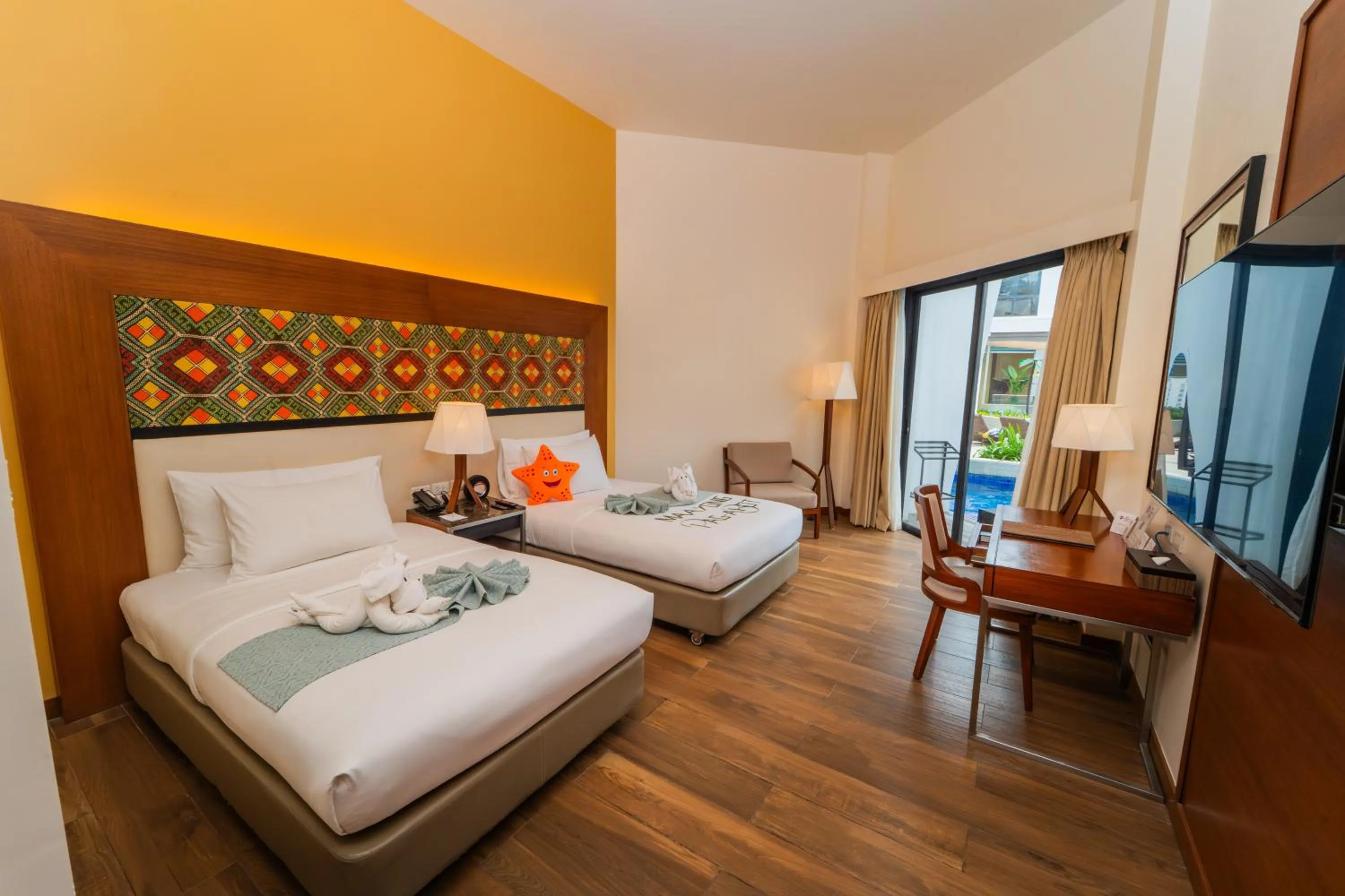 Guests, Bed in Best Western Plus The Ivywall Resort-Panglao