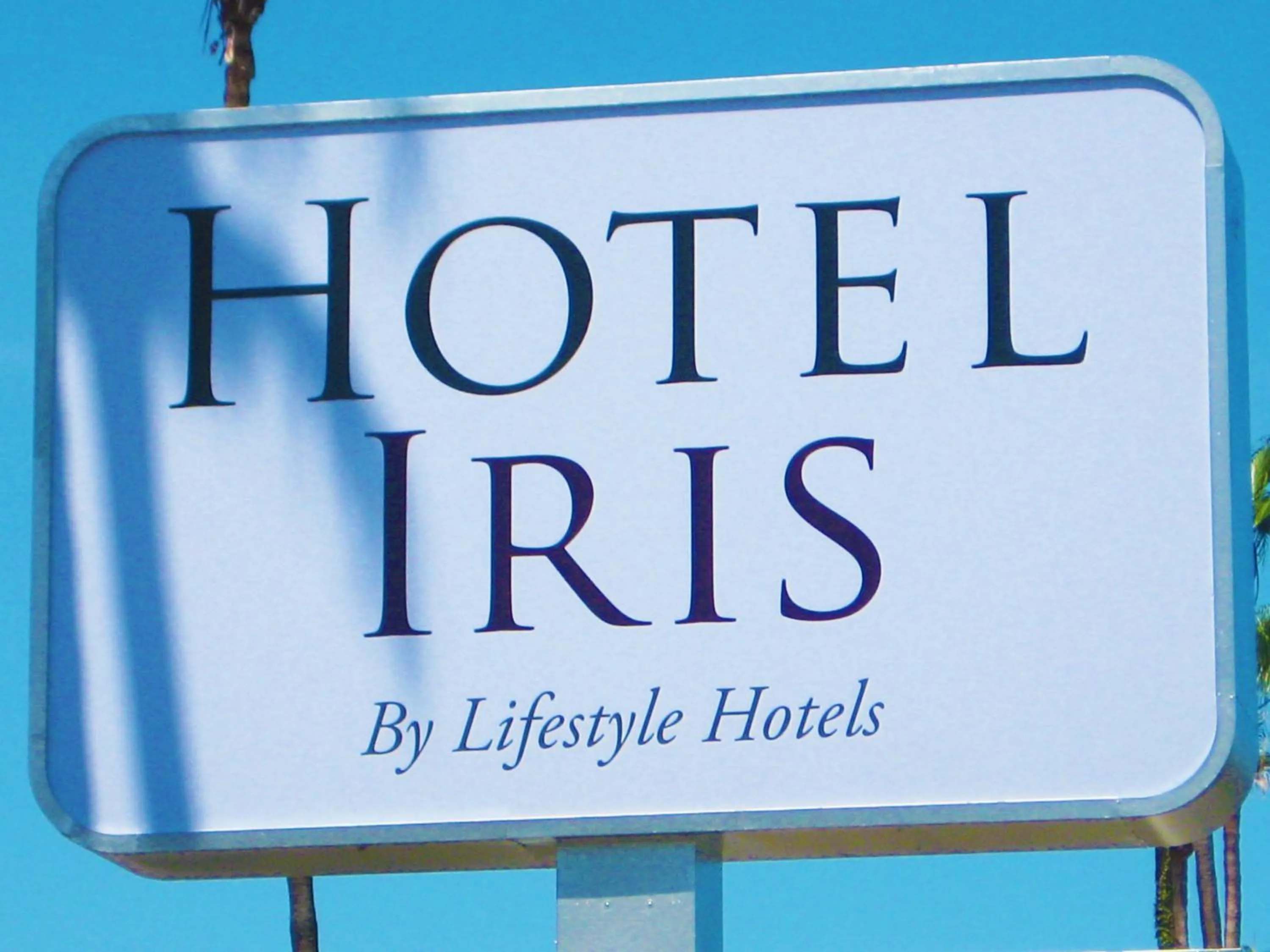 Day in Hotel Iris - Mission Valley-San Diego Zoo-SeaWorld