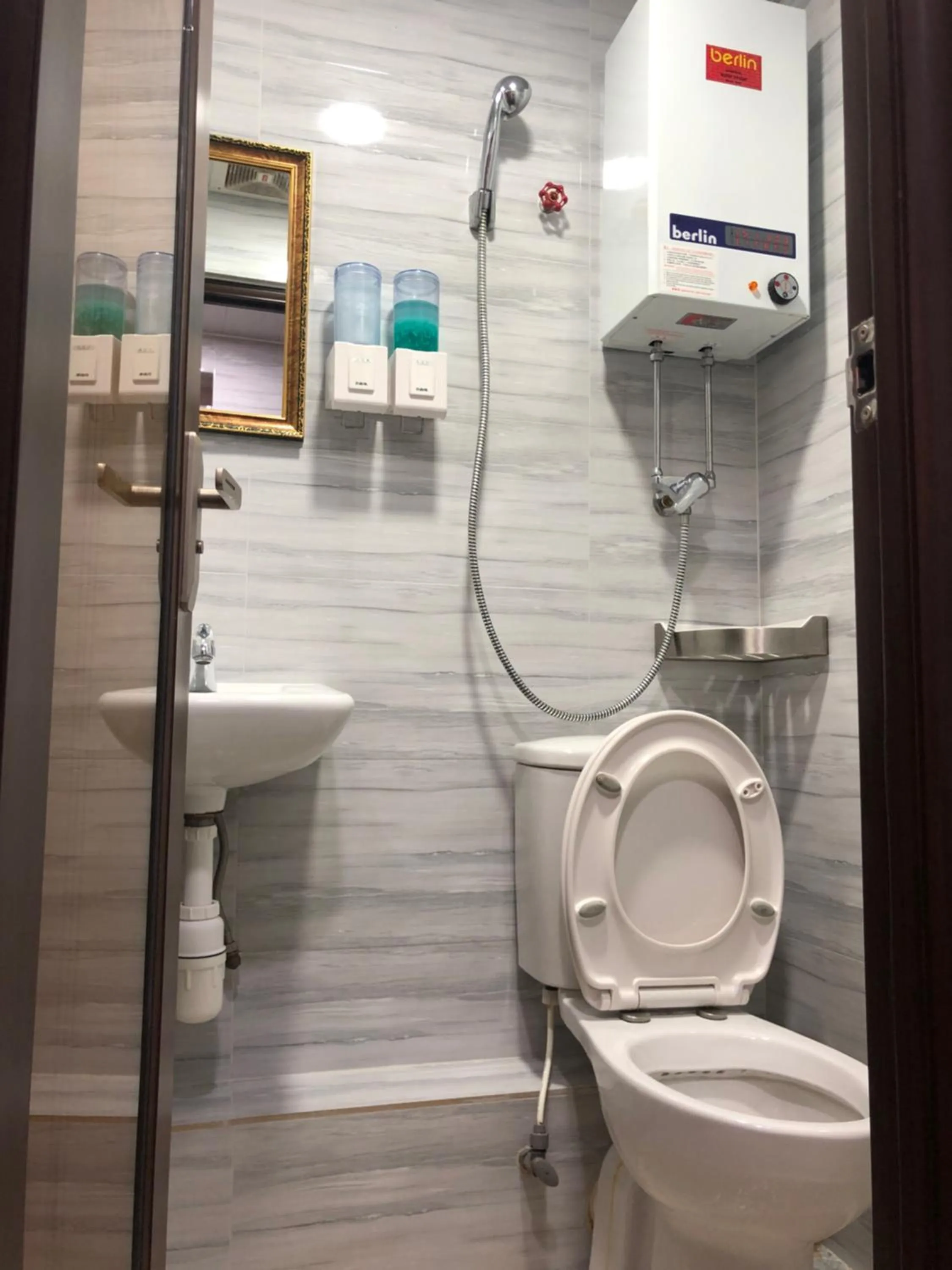 Bathroom in Dreamland Guest House