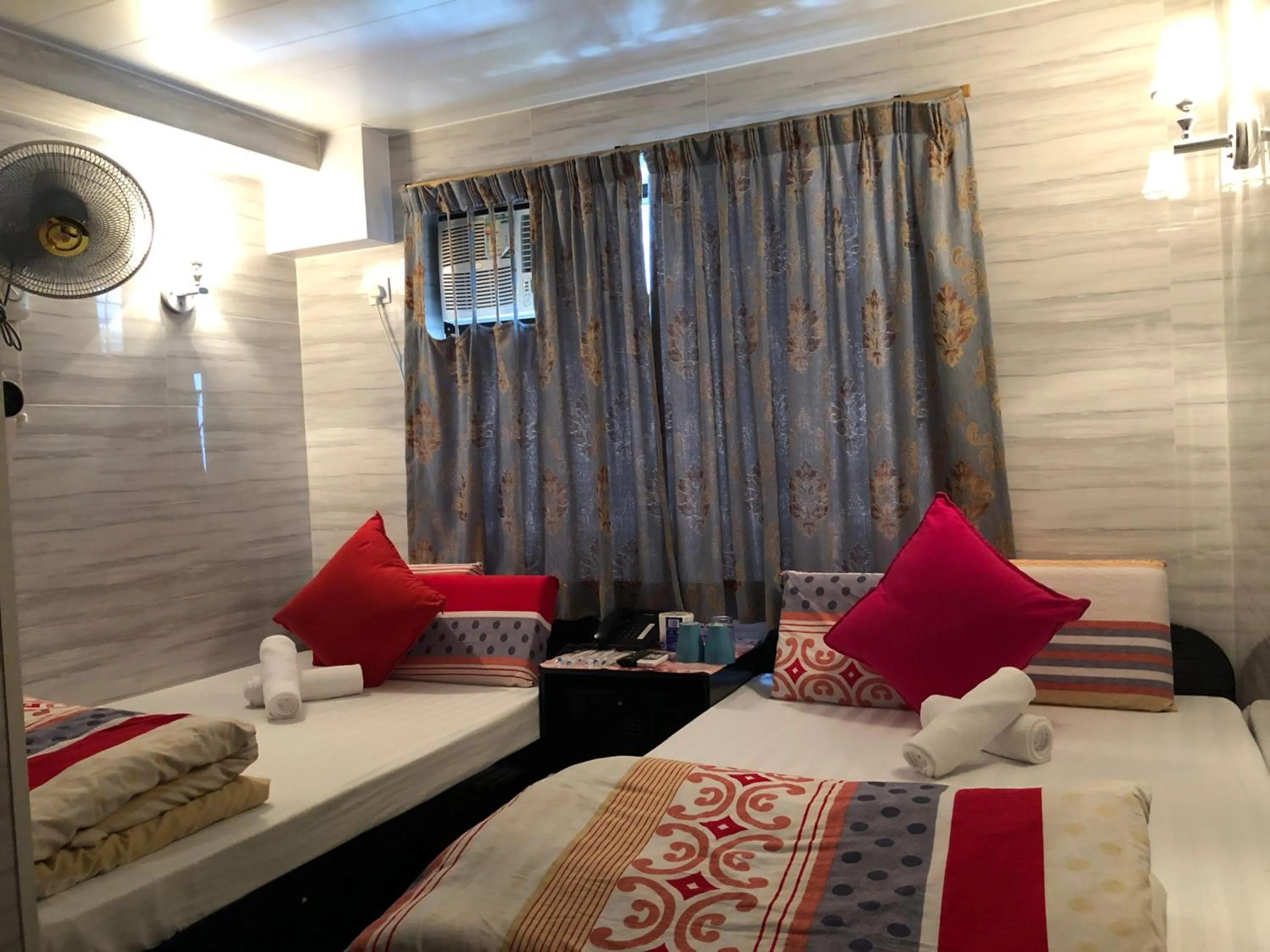 Photo of the whole room, Bed in Dreamland Guest House