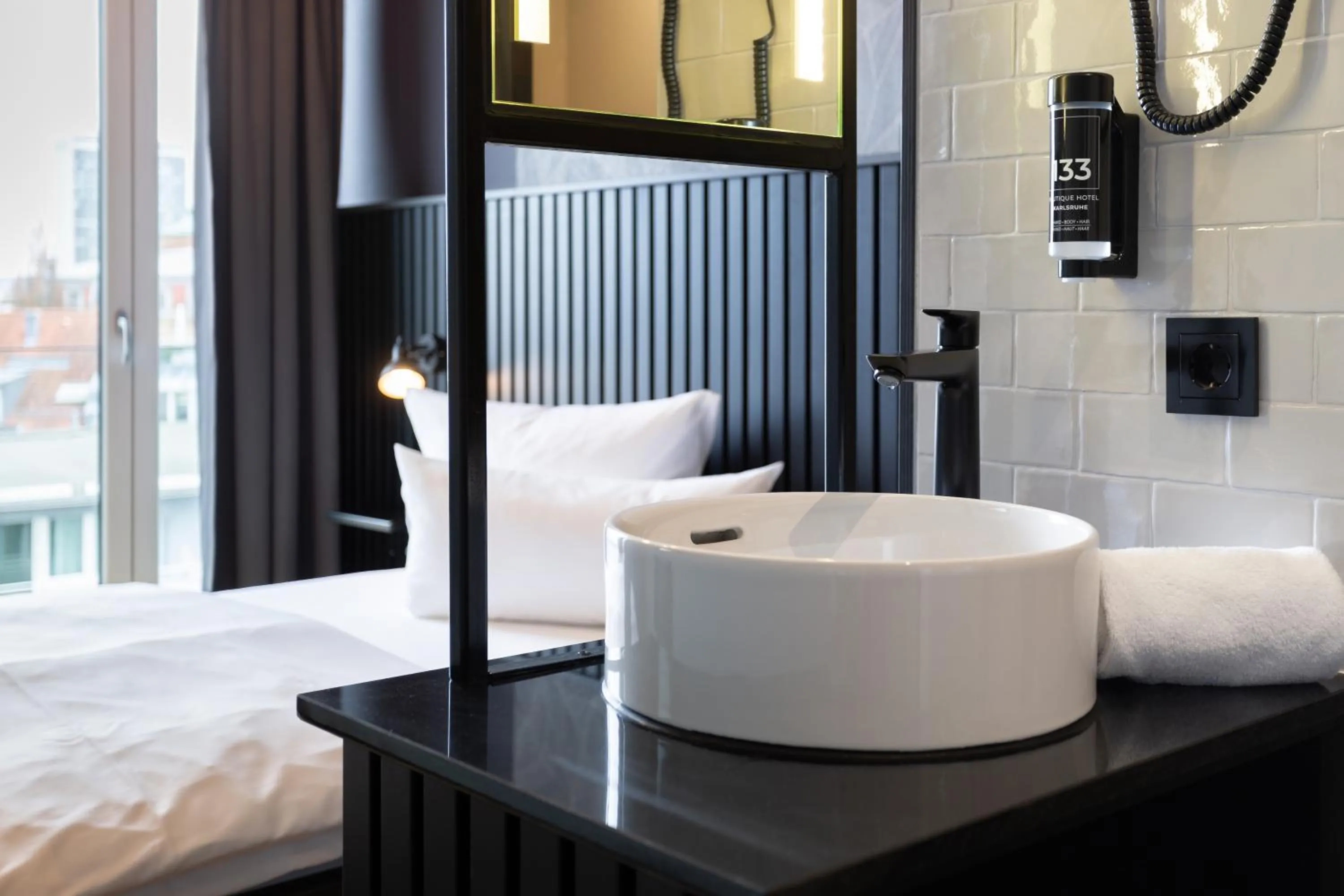 Bathroom, Bed in 133 Boutique Hotel
