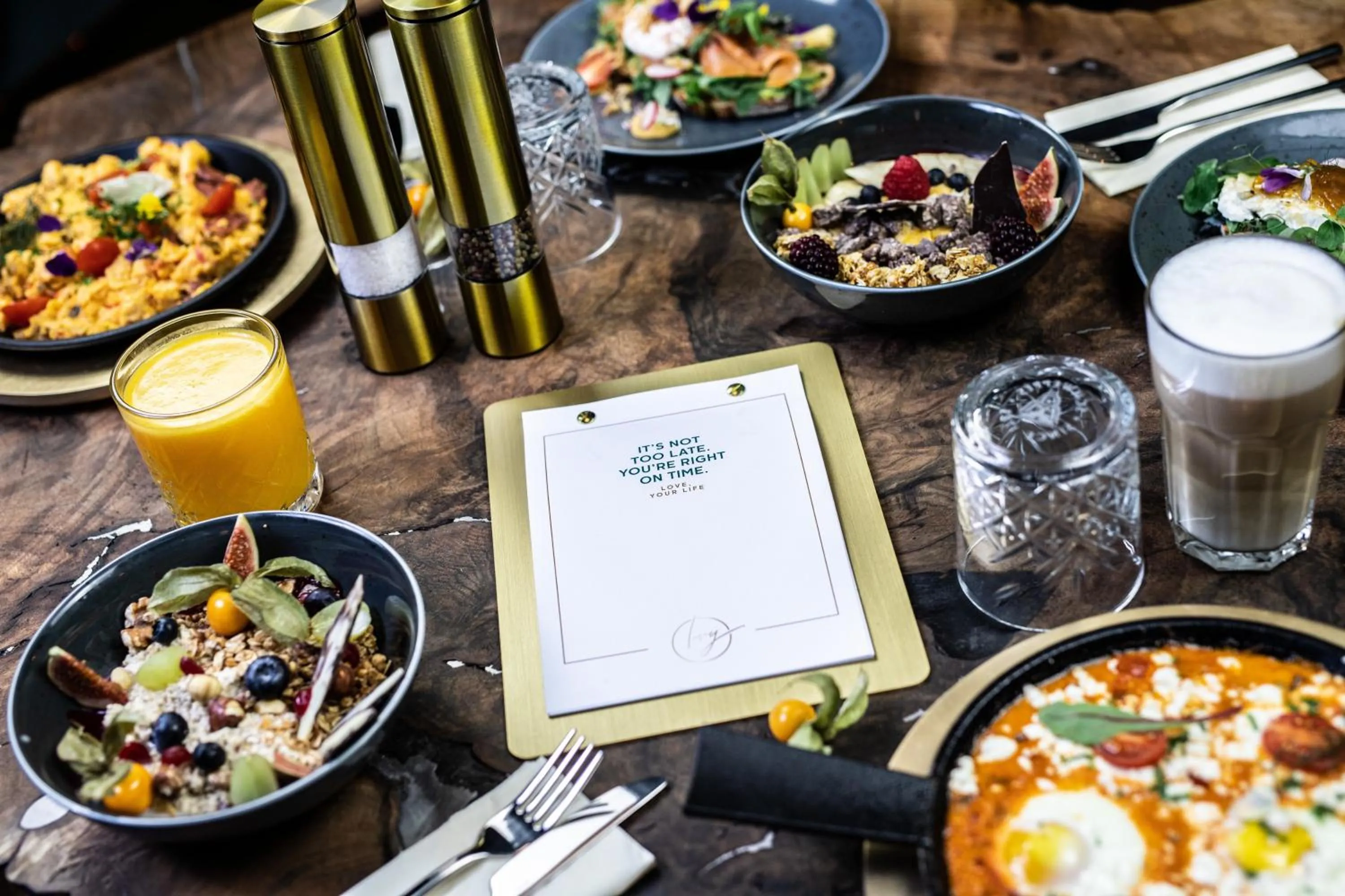 Restaurant/places to eat in 133 Boutique Hotel