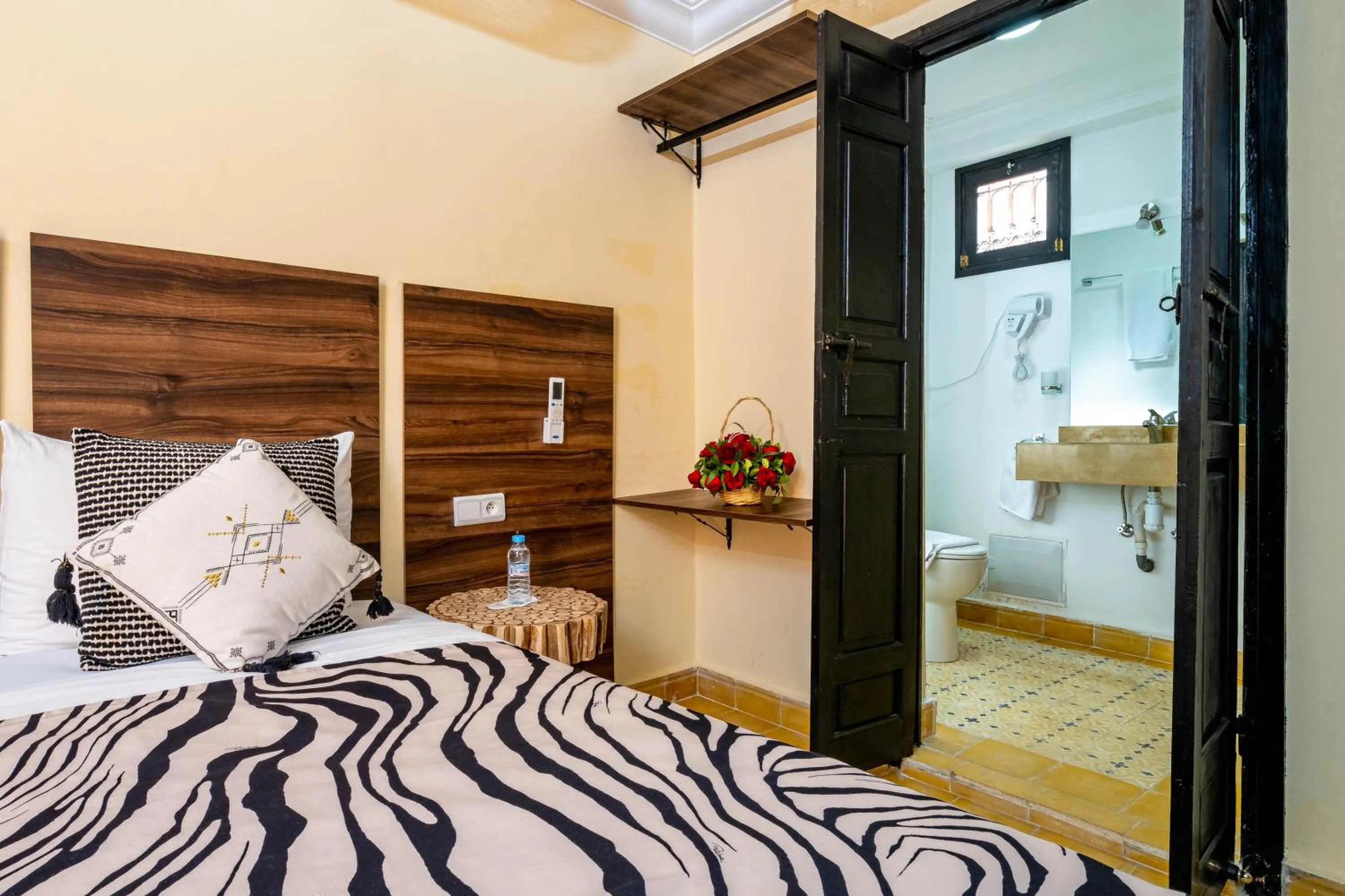 Bed in RIAD LA GAZELLE DU SUD