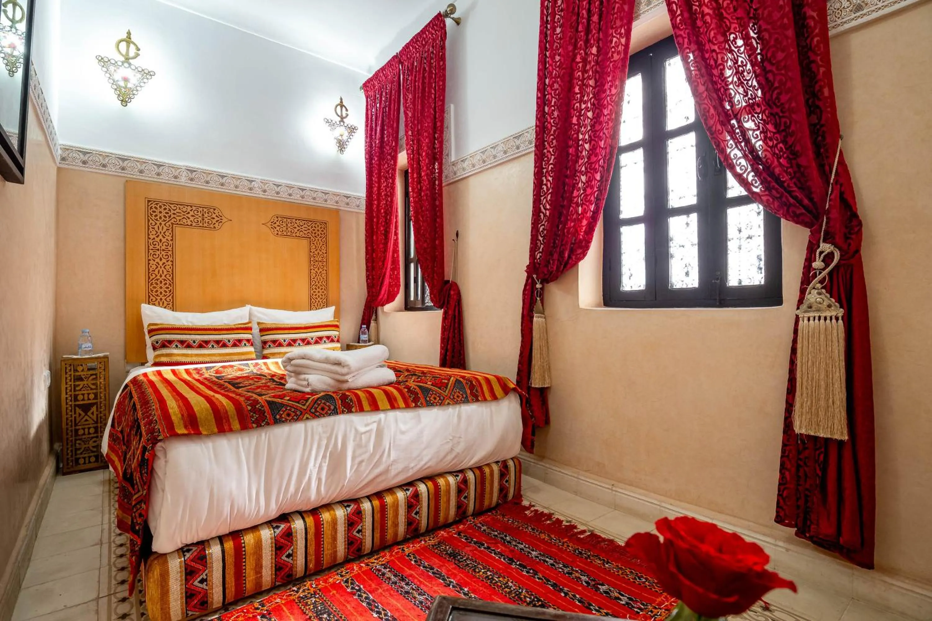 Bedroom, Bed in RIAD LA GAZELLE DU SUD