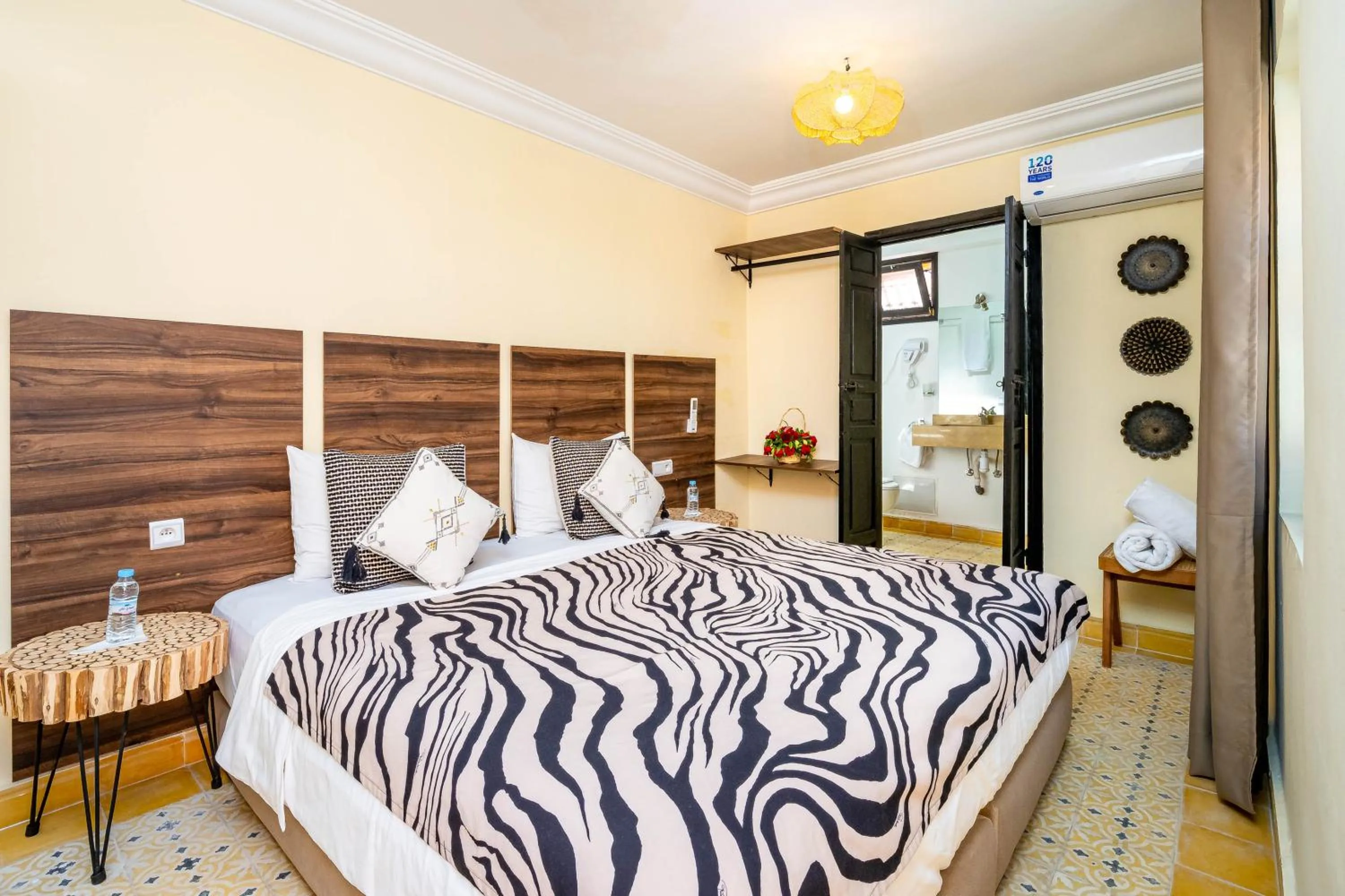 Bed in RIAD LA GAZELLE DU SUD