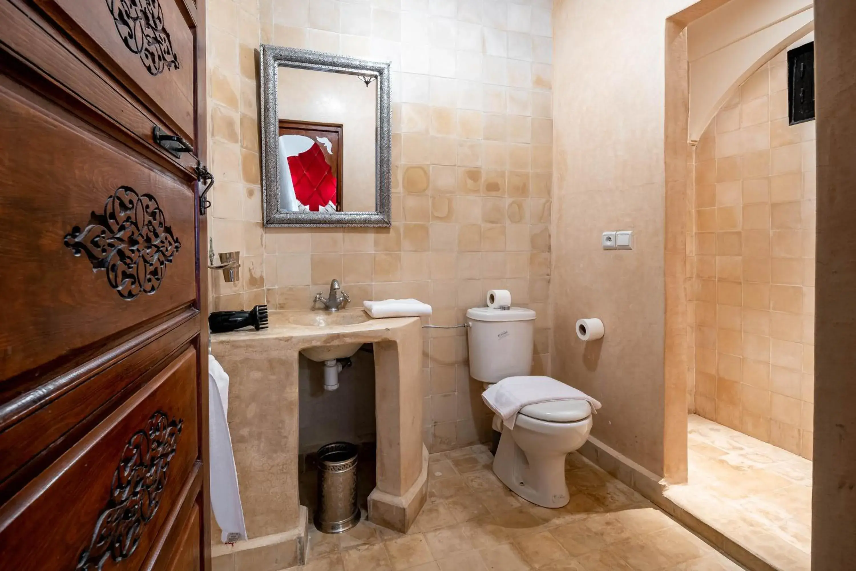 Bathroom in RIAD LA GAZELLE DU SUD Bathroom in RIAD LA GAZELLE DU SUD