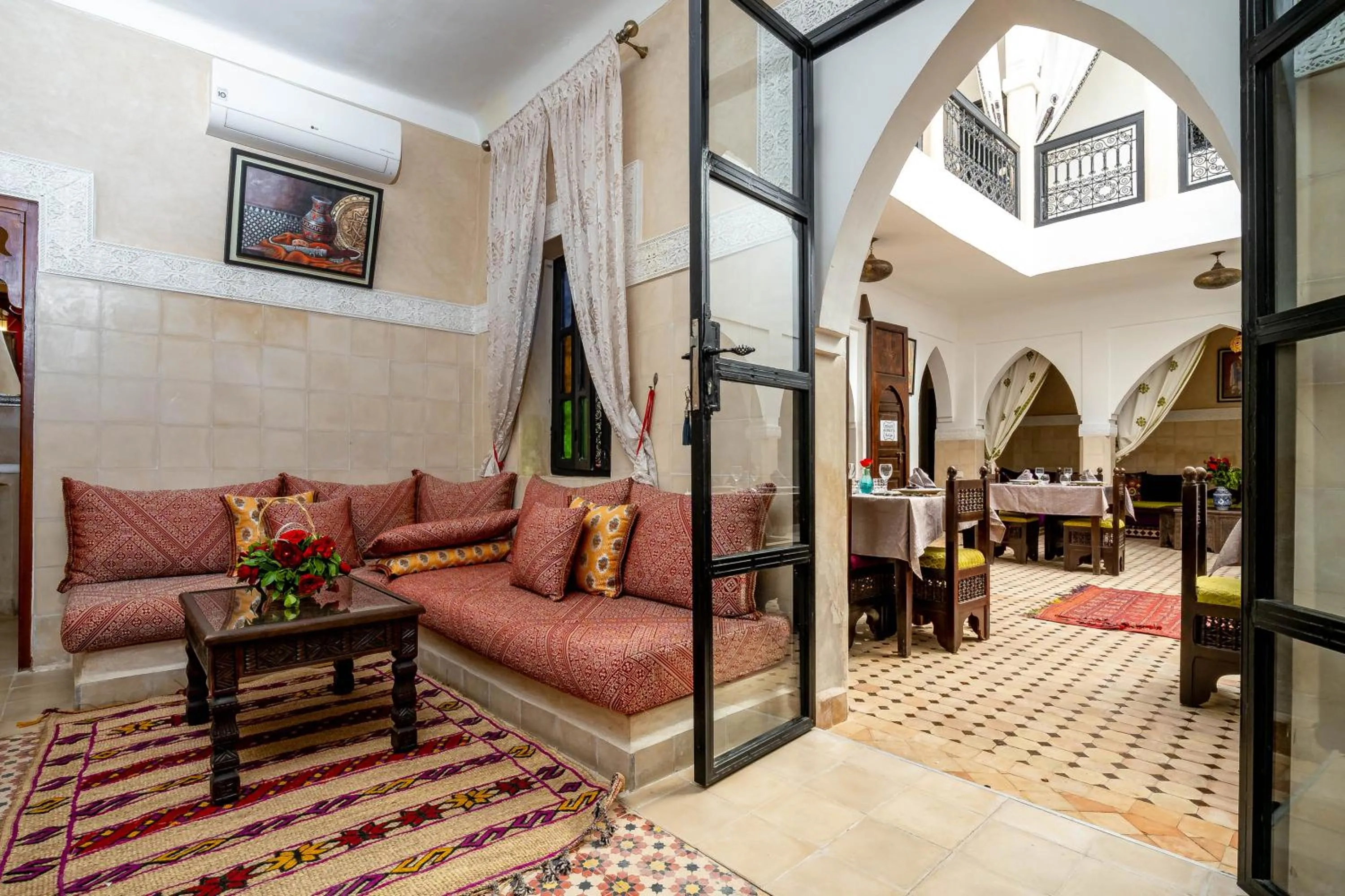 Living room in RIAD LA GAZELLE DU SUD