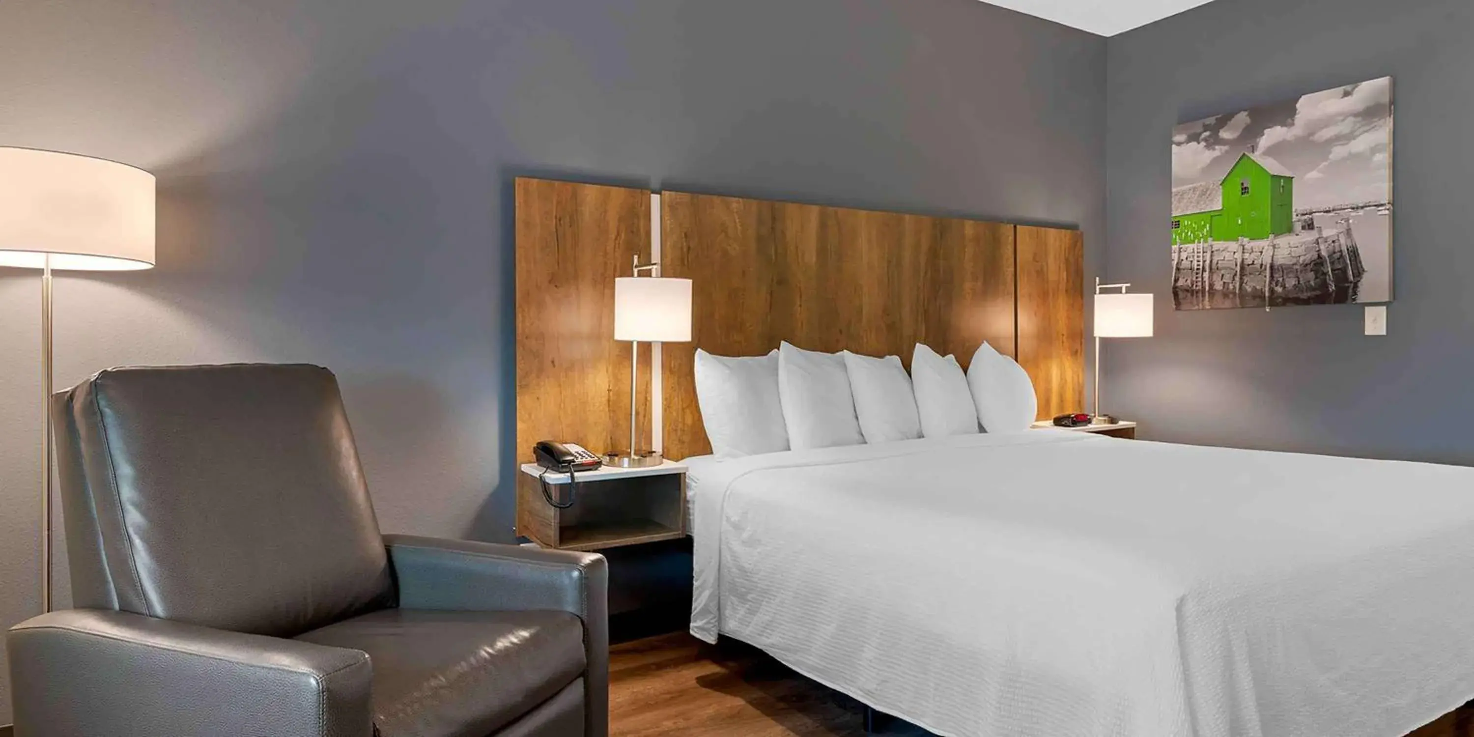 Bedroom, Bed in Extended Stay America Premier Suites - Savannah - Pooler Bedroom, Bed in Extended Stay America Premier Suites - Savannah - Pooler