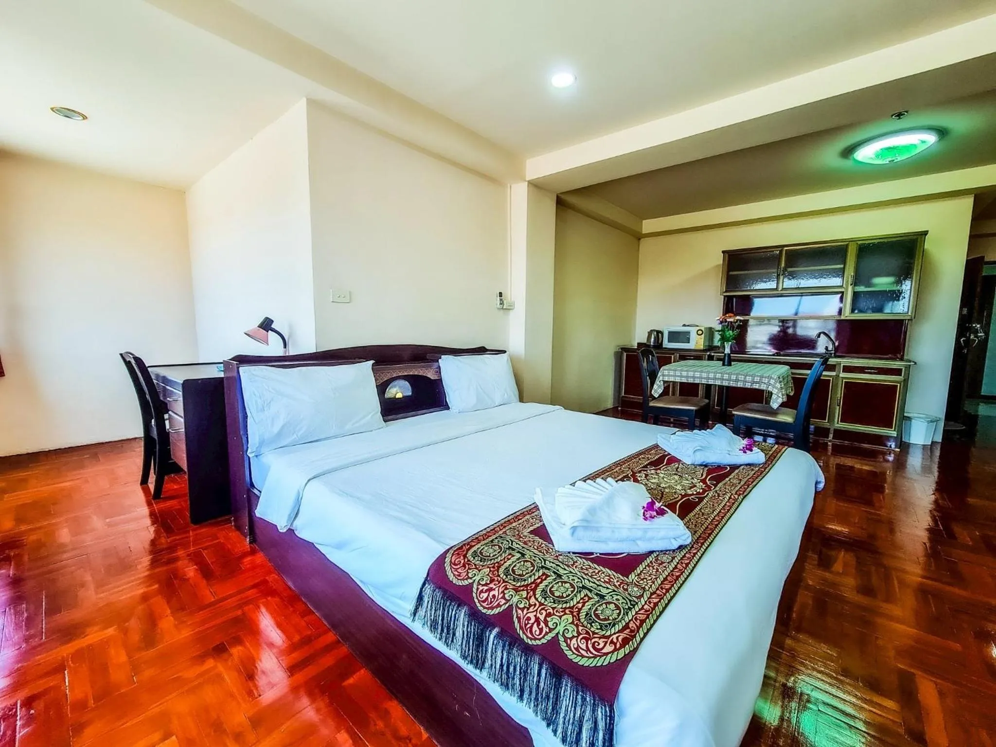 Photo of the whole room, Bed in Yamadaya Apartment